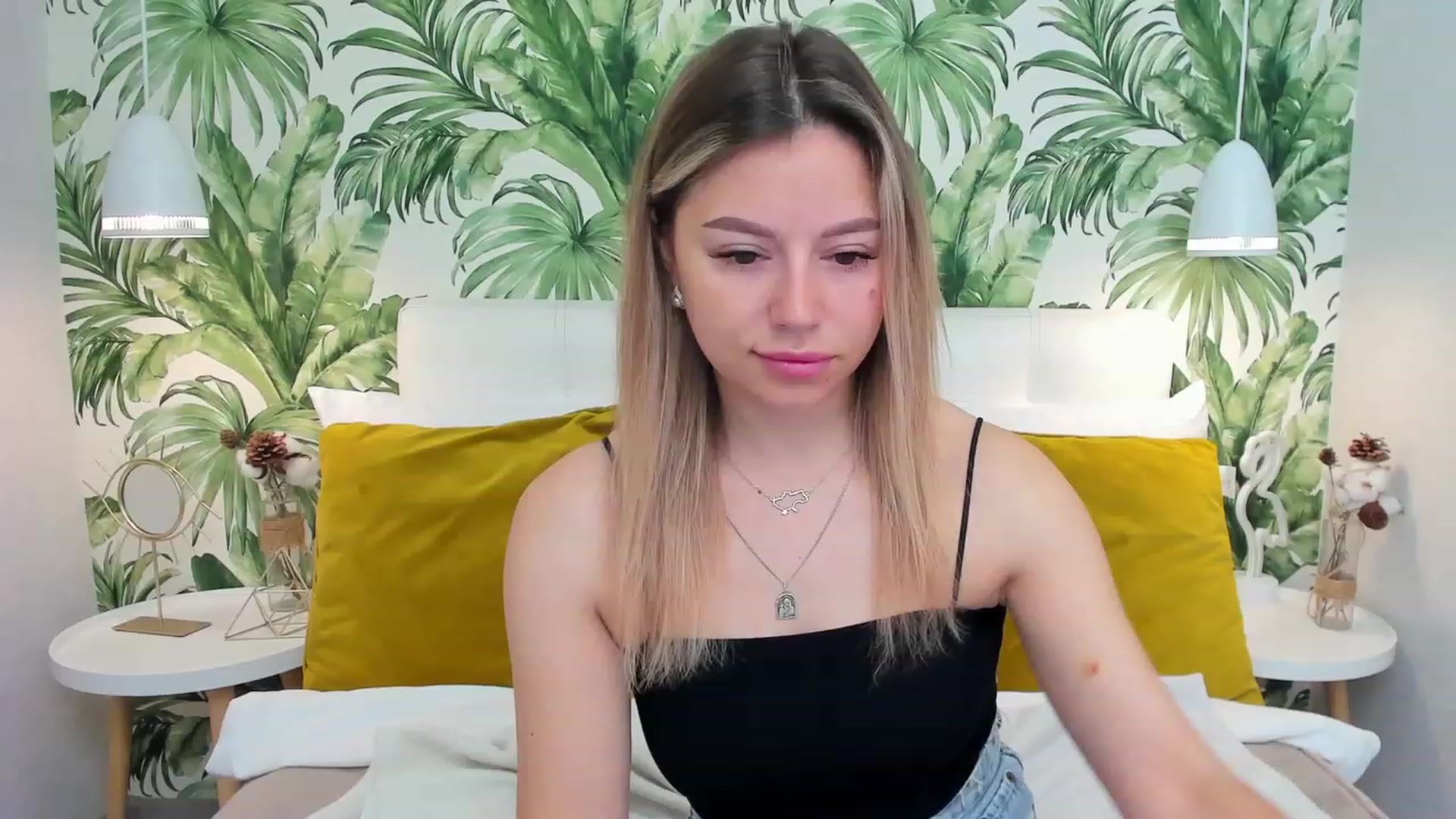Gallery image thumbnail from SofiBloom's myfreecams stream on, 06/06/2023, 06:16 image 3 of 20