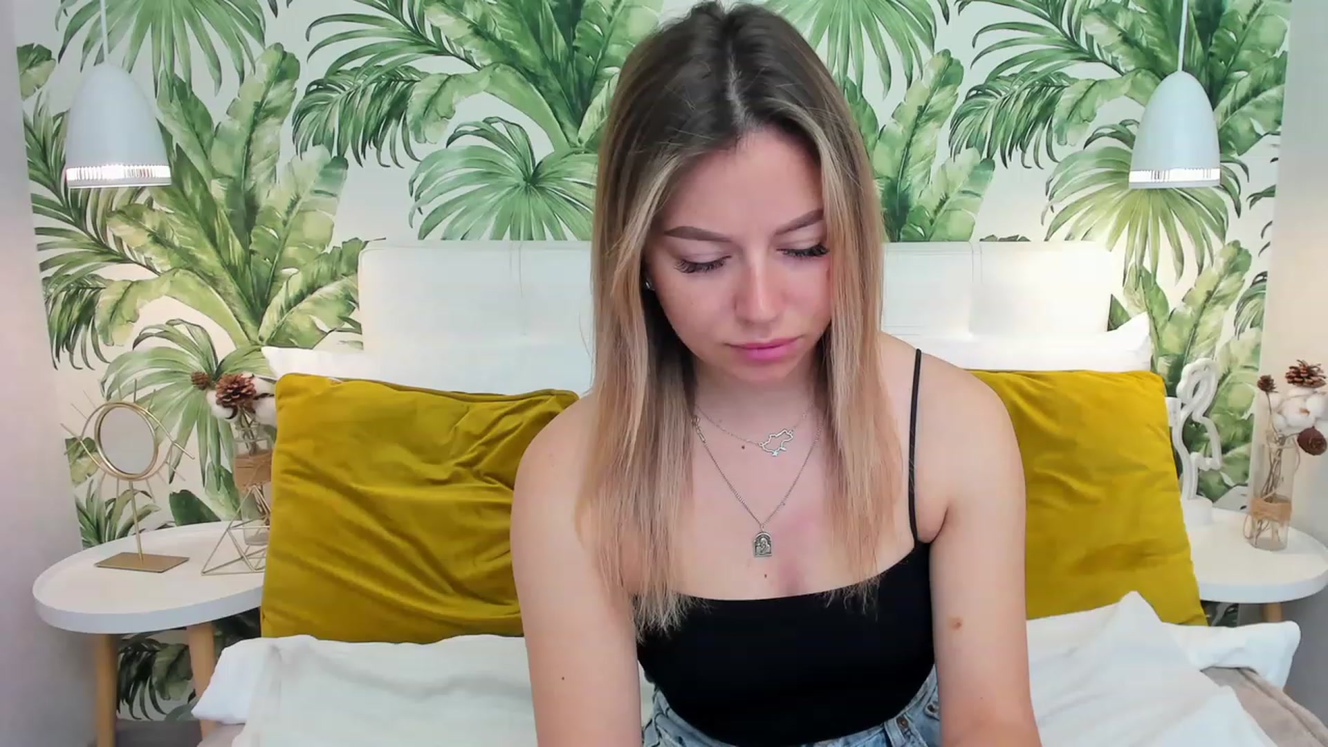 Gallery image thumbnail from SofiBloom's myfreecams stream on, 06/06/2023, 07:42 image 4 of 20