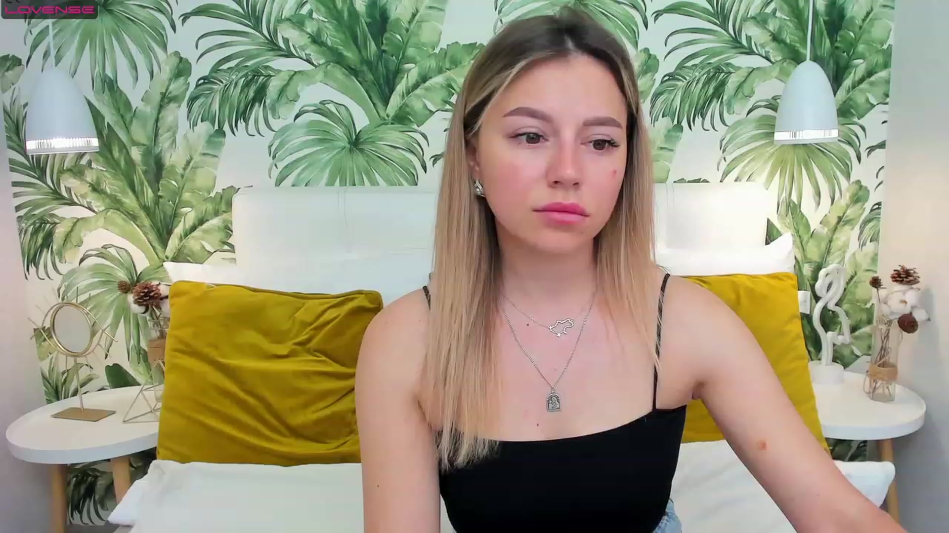 Gallery image thumbnail from SofiBloom's myfreecams stream on, 06/06/2023, 10:39 image 20 of 20