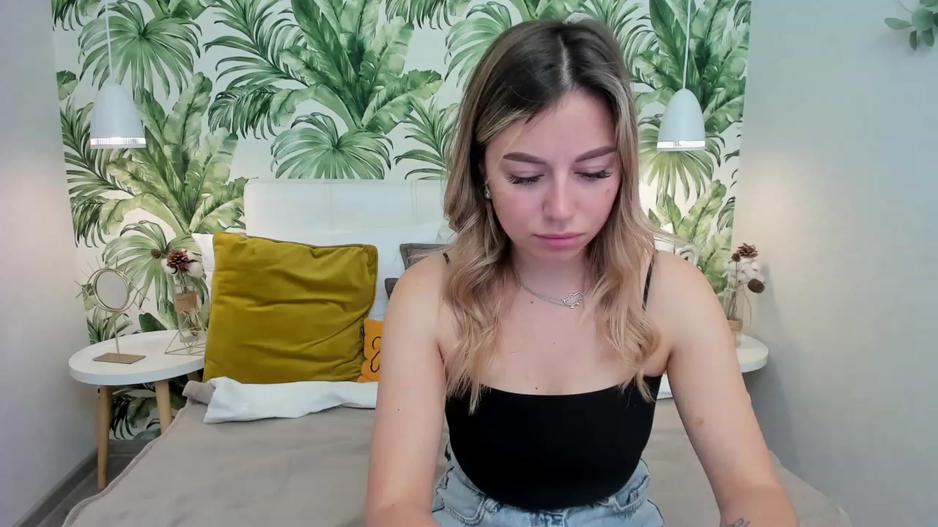 Gallery image thumbnail from SofiBloom's myfreecams stream on, 06/07/2023, 12:00 image 4 of 20