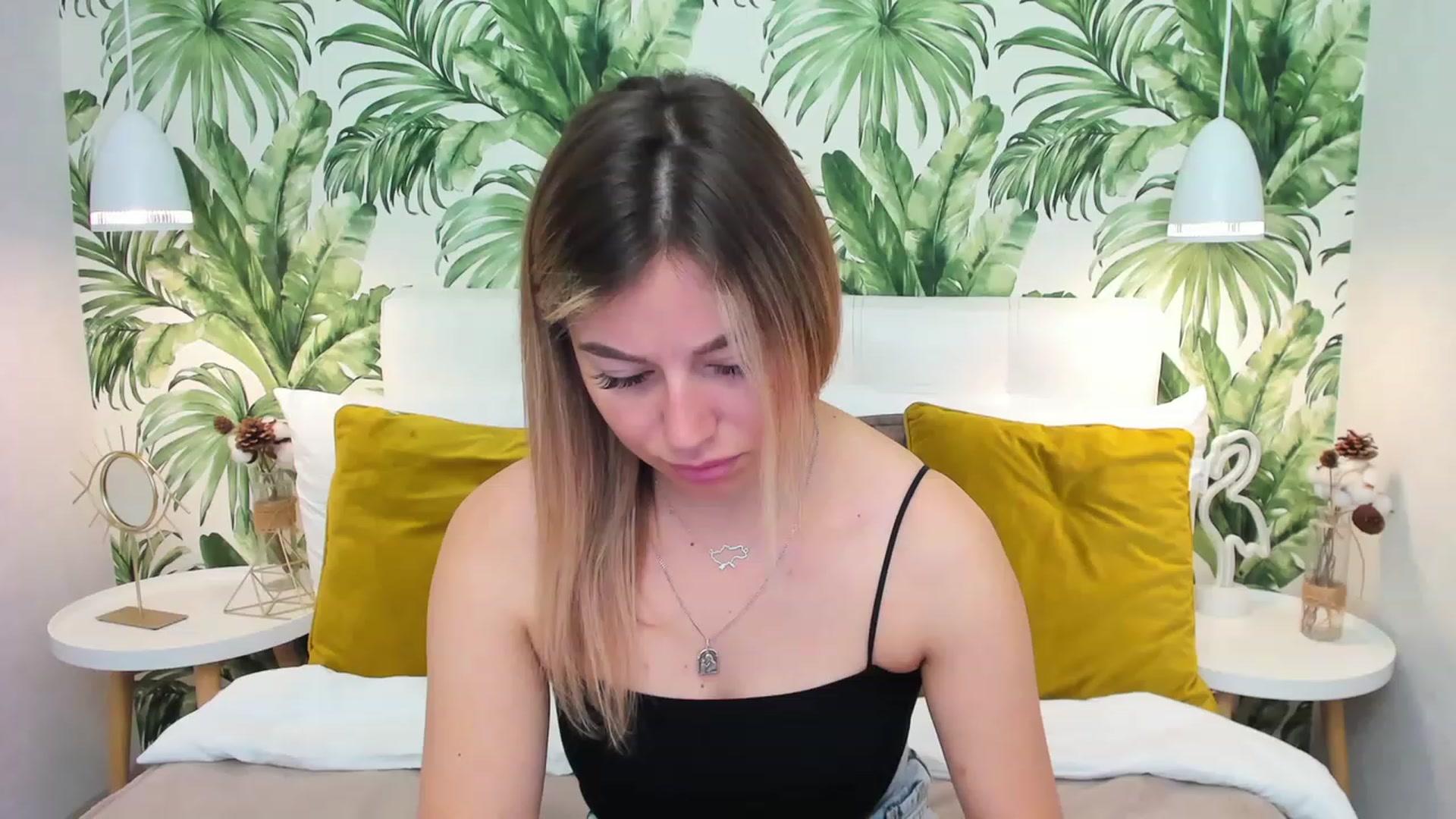 Gallery image thumbnail from SofiBloom's myfreecams stream on, 06/08/2023, 08:05 image 11 of 20