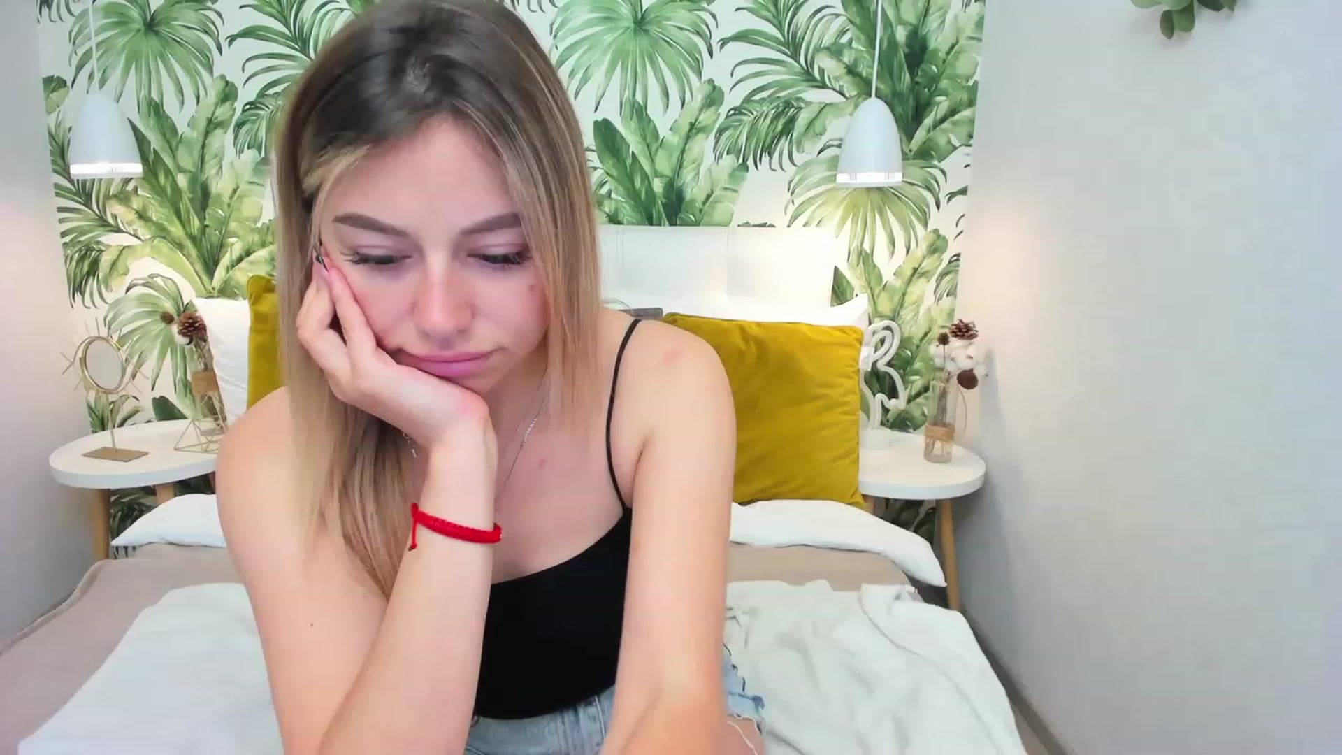Gallery image thumbnail from SofiBloom's myfreecams stream on, 06/08/2023, 10:51 image 18 of 20