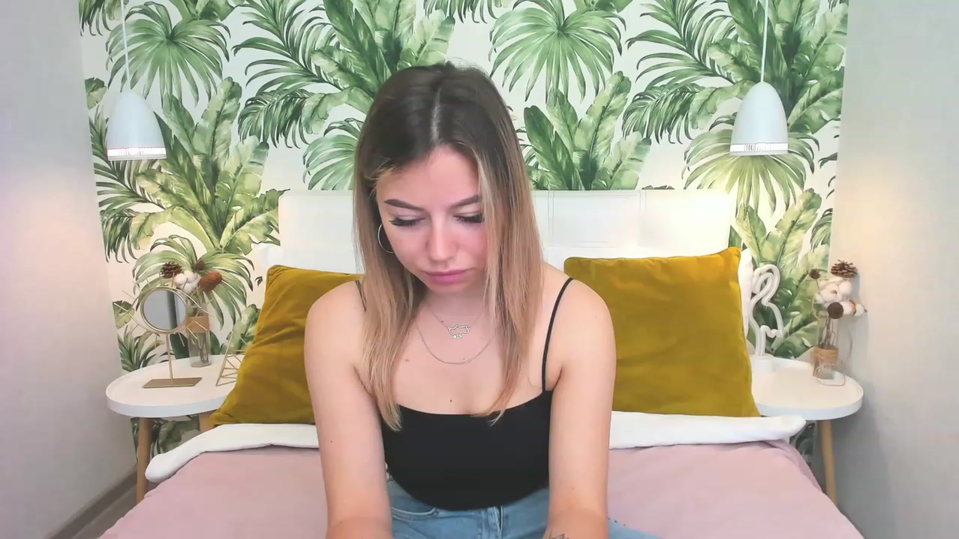 Gallery image thumbnail from SofiBloom's myfreecams stream on, 06/14/2023, 05:41 image 15 of 20