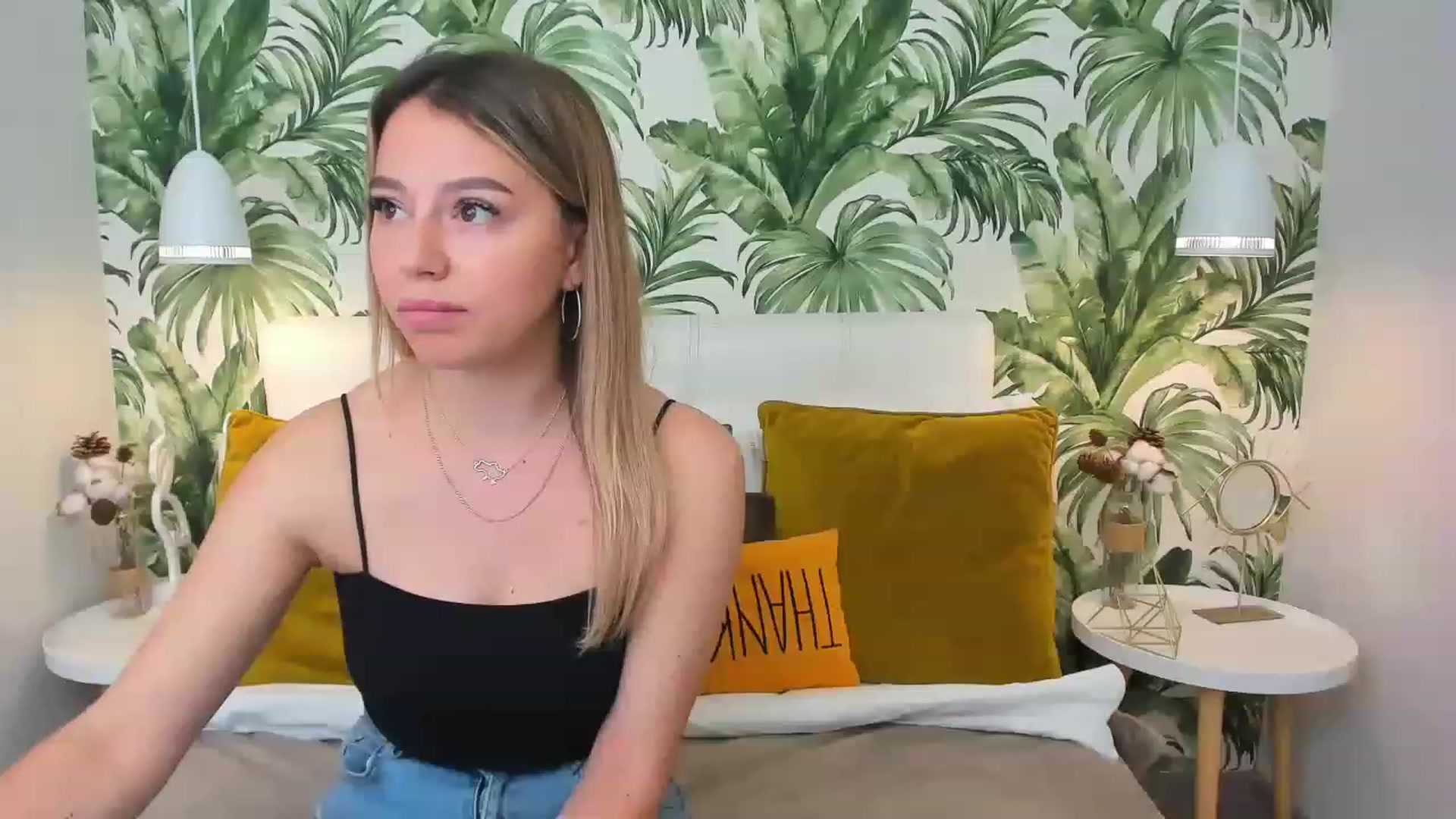 Gallery image thumbnail from SofiBloom's myfreecams stream on, 06/14/2023, 08:11 image 5 of 20