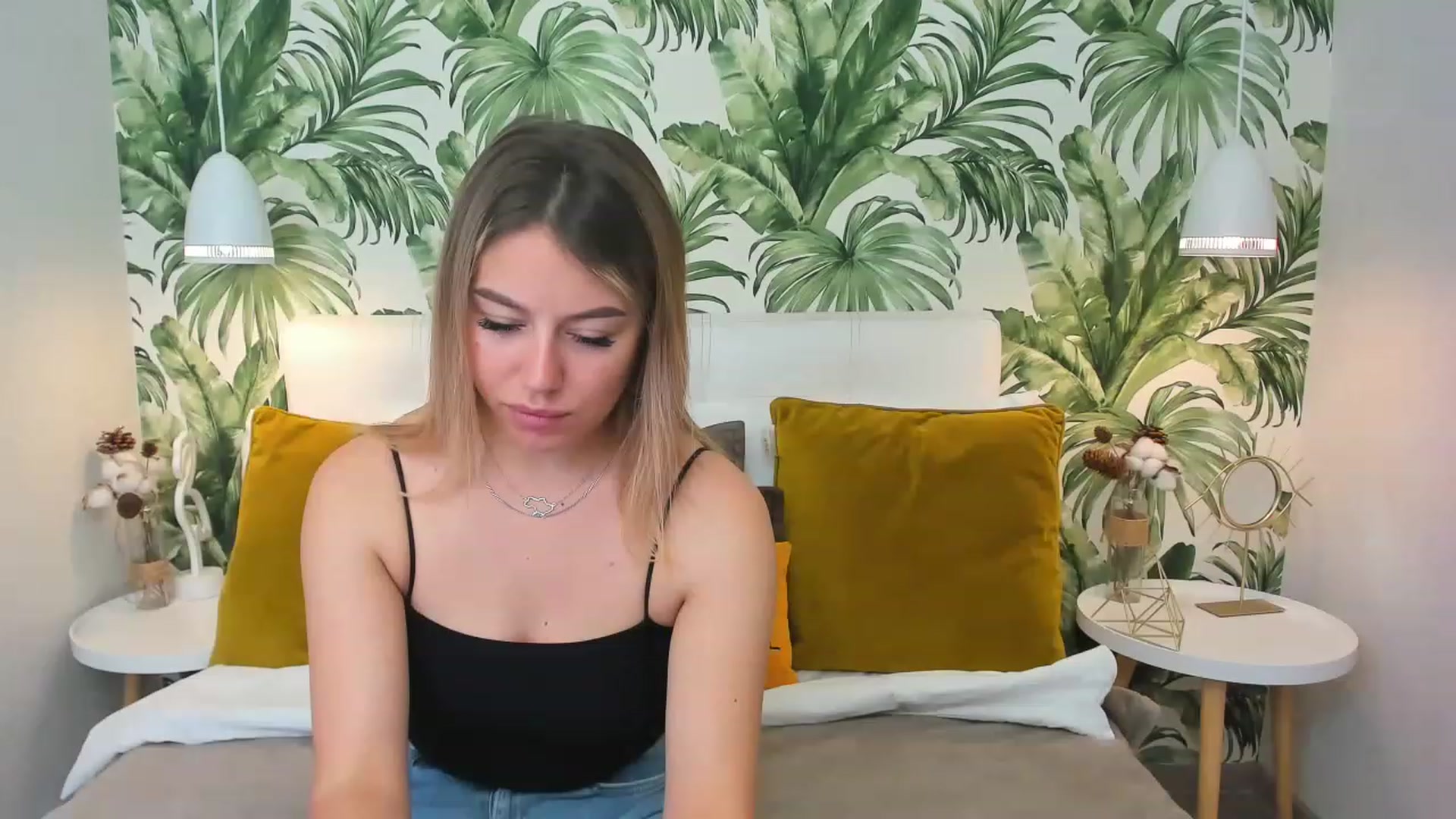 Gallery image thumbnail from SofiBloom's myfreecams stream on, 06/14/2023, 10:24 image 12 of 20