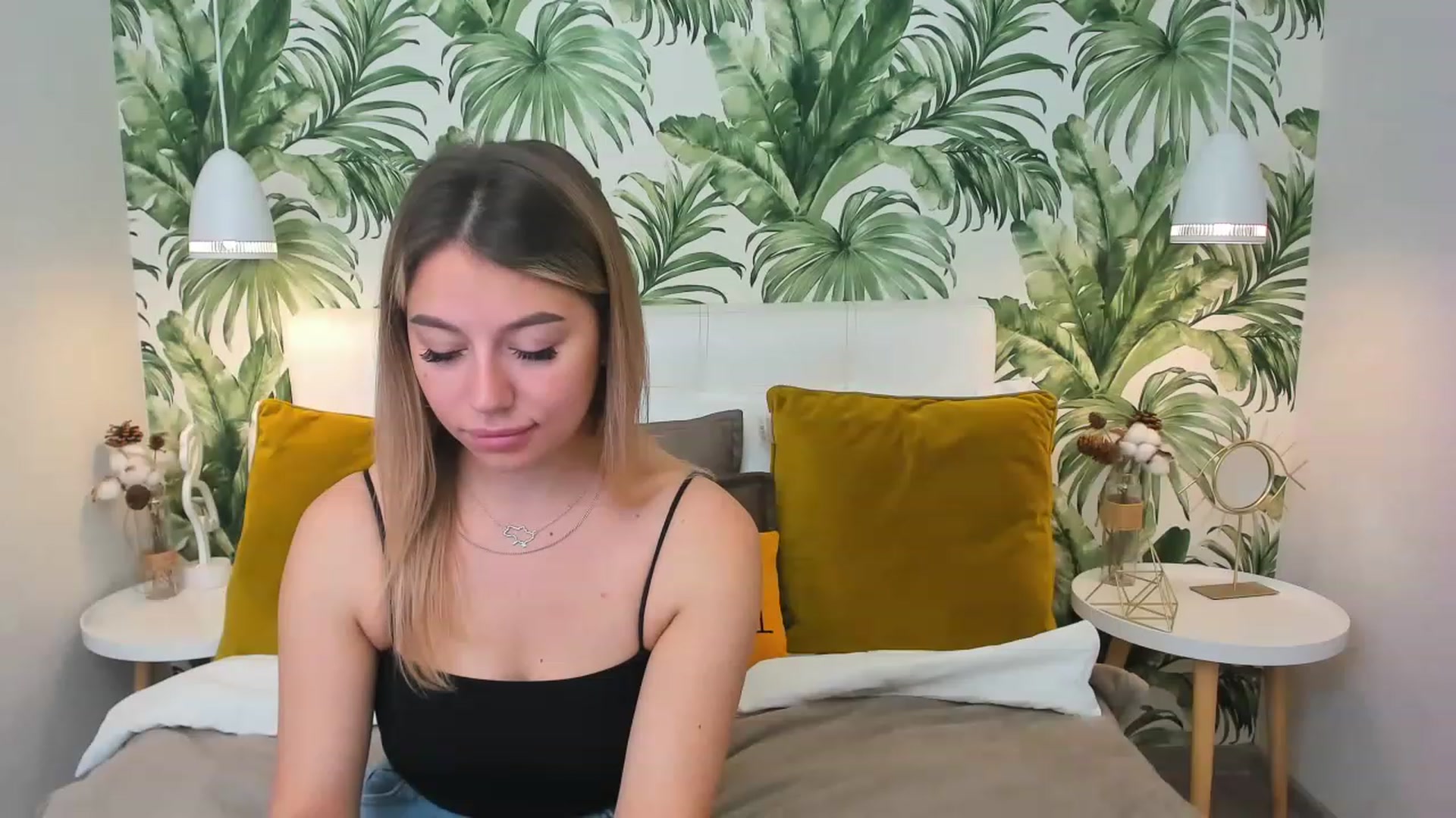 Gallery image thumbnail from SofiBloom's myfreecams stream on, 06/14/2023, 11:38 image 5 of 20