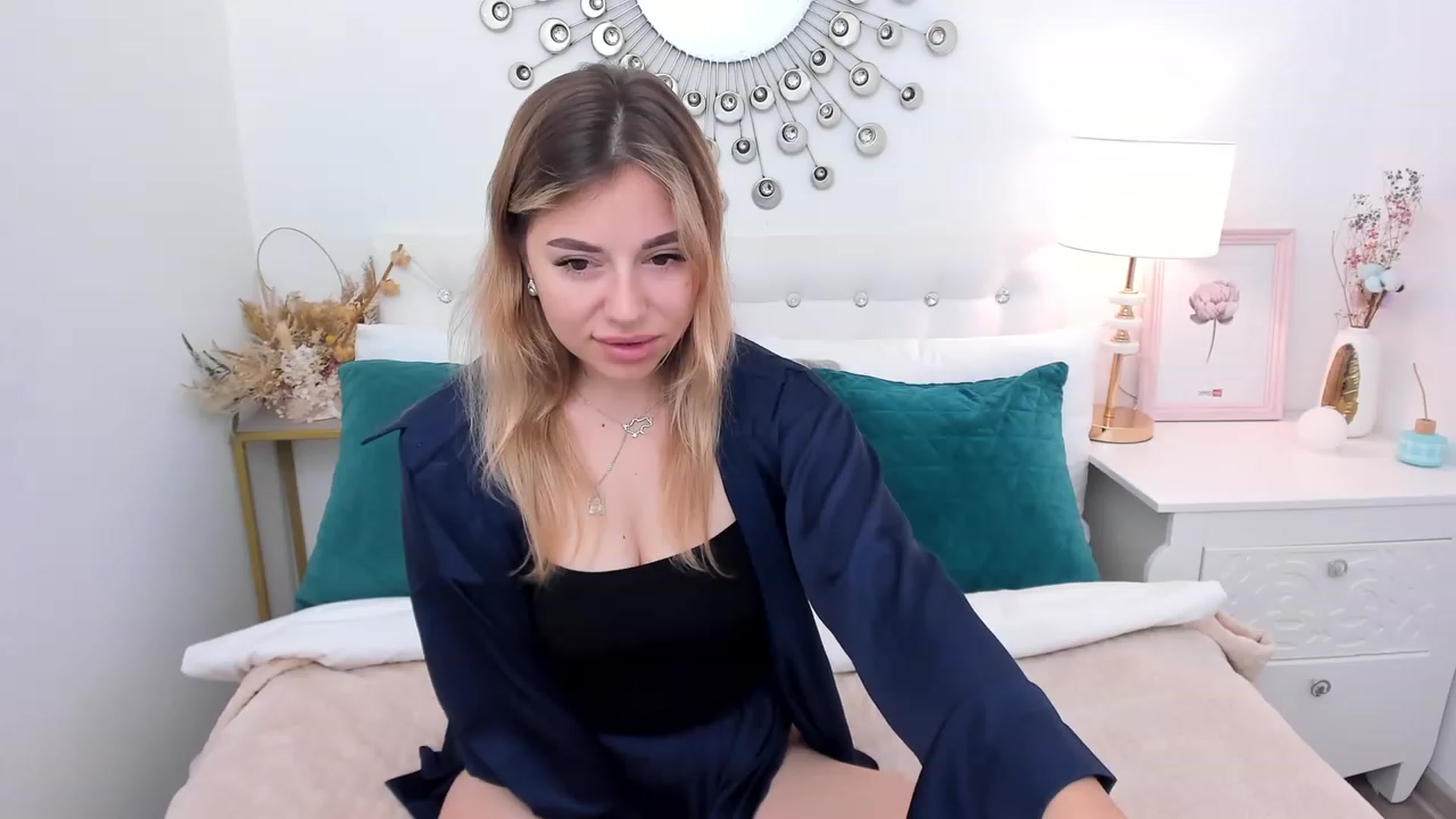 Gallery image thumbnail from SofiBloom's myfreecams stream on, 06/16/2023, 07:29 image 8 of 20