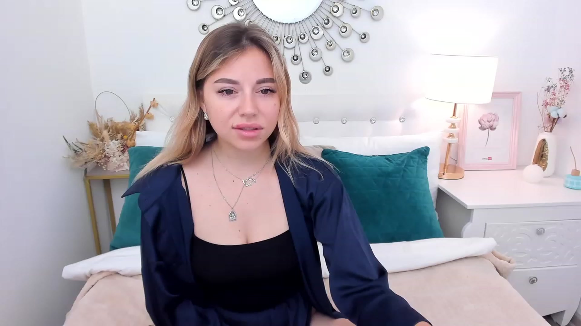 Gallery image thumbnail from SofiBloom's myfreecams stream on, 06/16/2023, 07:29 image 13 of 20