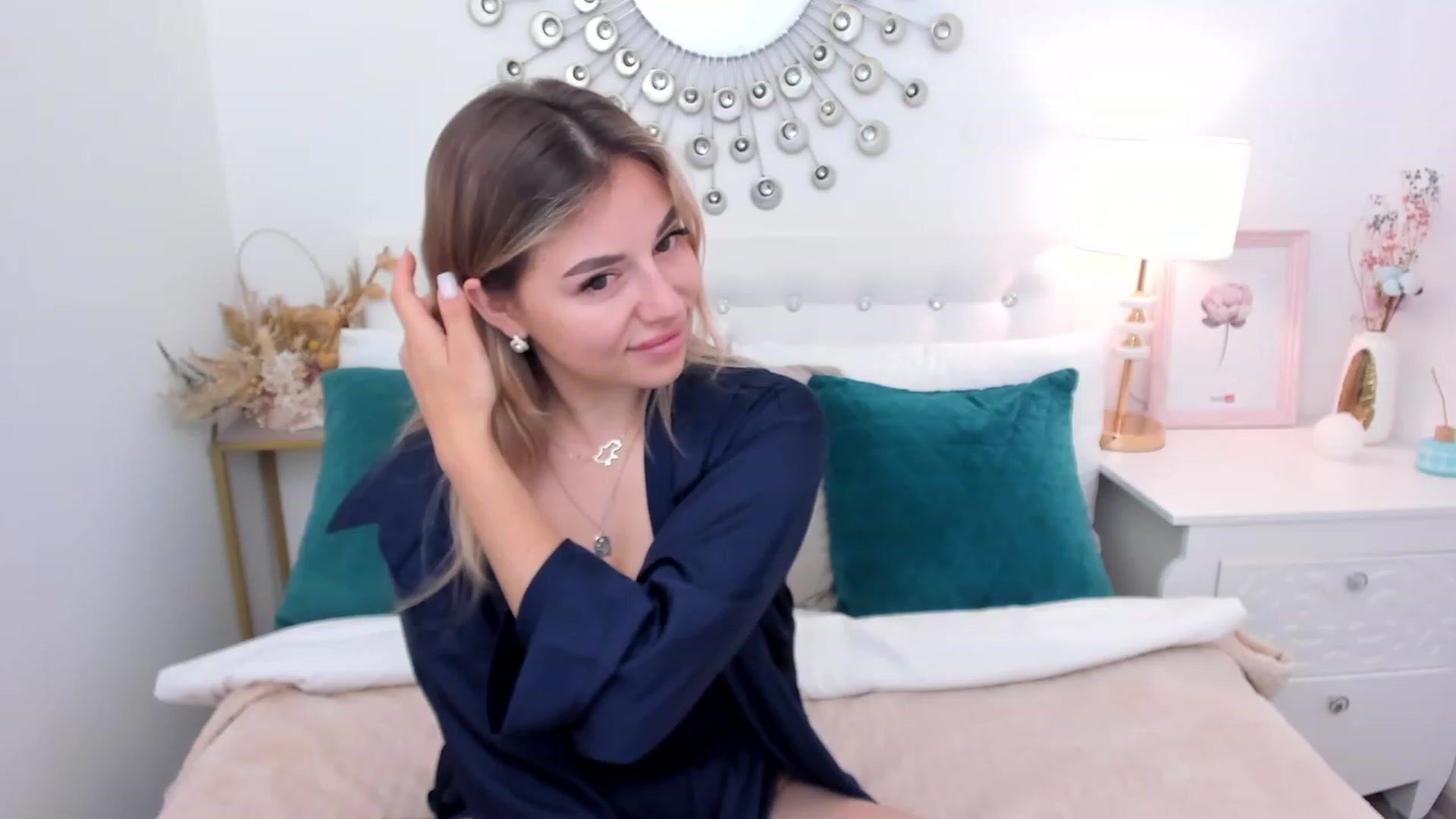 Gallery image thumbnail from SofiBloom's myfreecams stream on, 06/16/2023, 07:29 image 18 of 20