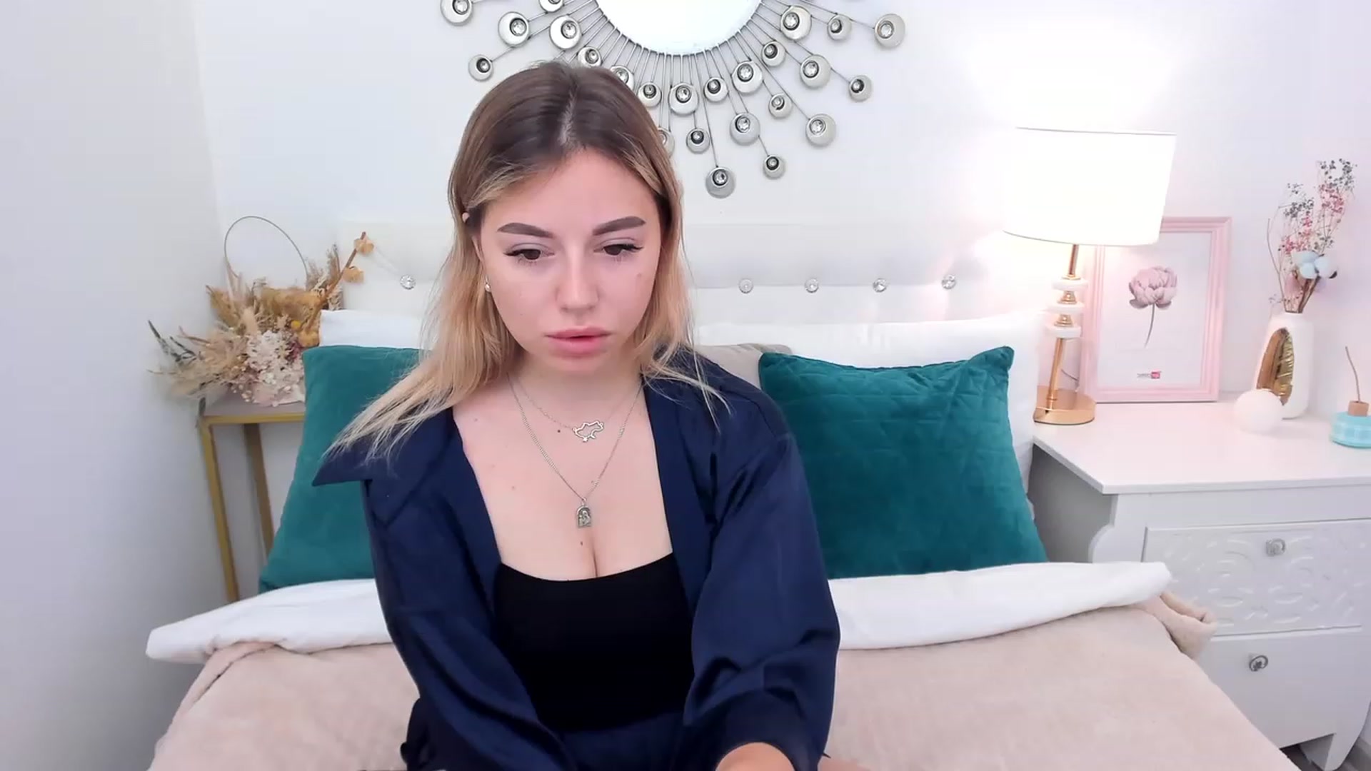 Gallery image thumbnail from SofiBloom's myfreecams stream on, 06/16/2023, 07:29 image 19 of 20