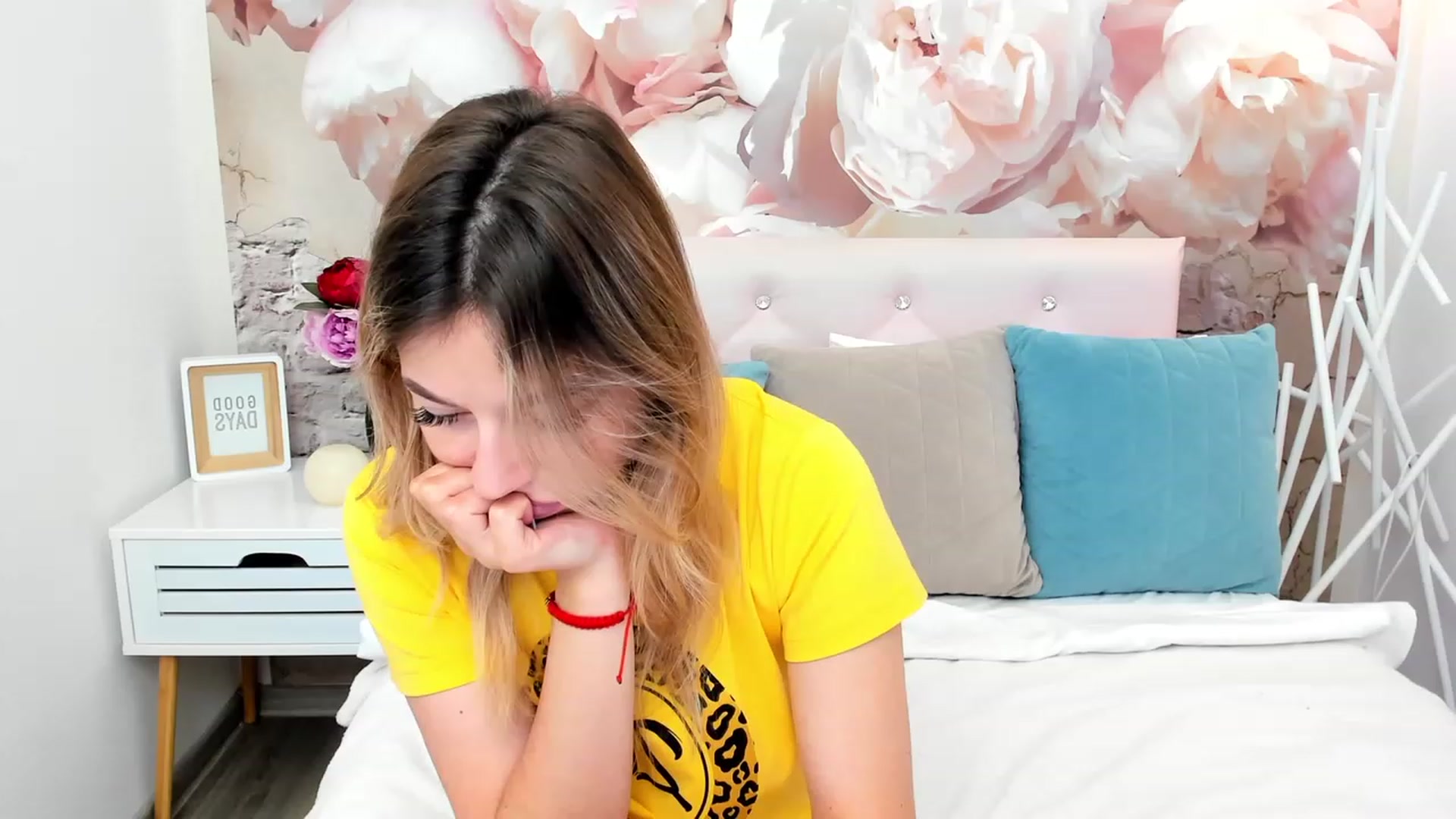 Gallery image thumbnail from SofiBloom's myfreecams stream on, 06/20/2023, 10:44 image 1 of 20