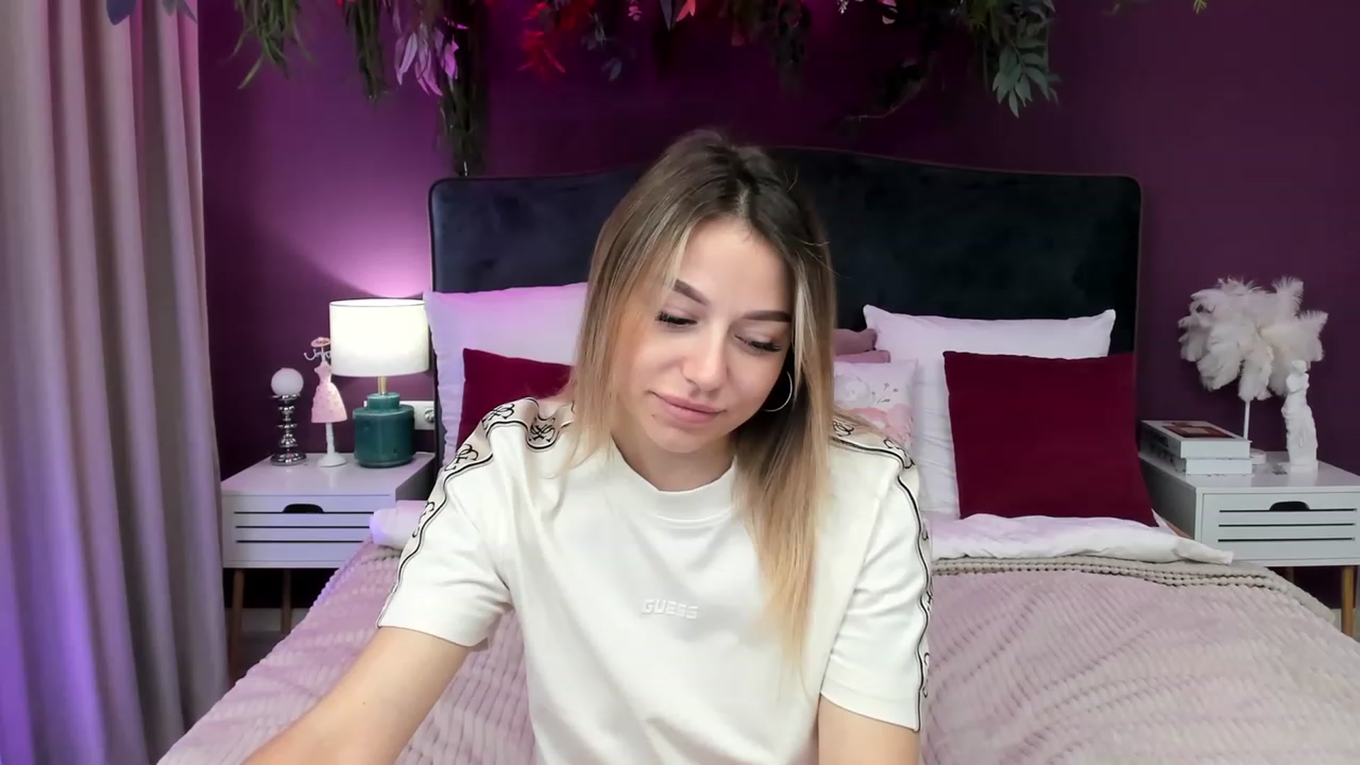 Gallery image thumbnail from SofiBloom's myfreecams stream on, 06/21/2023, 07:20 image 13 of 20