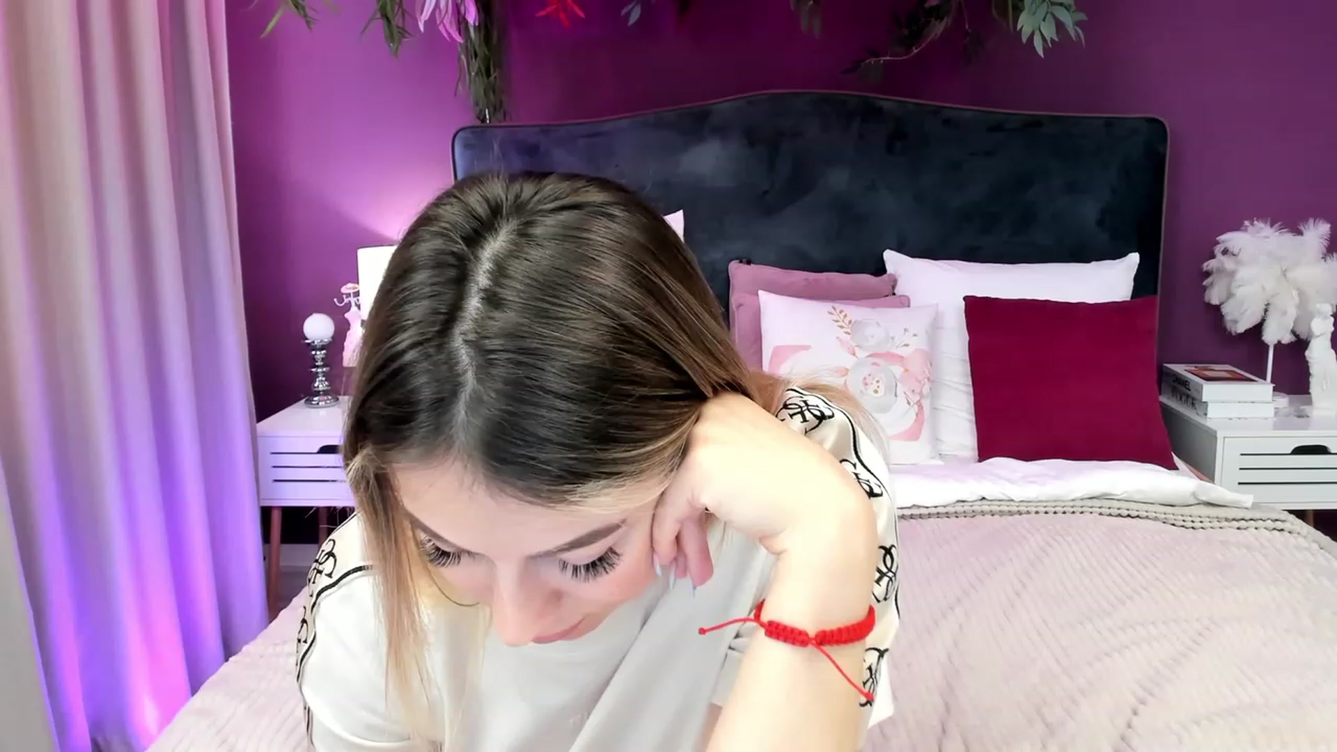 Gallery image thumbnail from SofiBloom's myfreecams stream on, 06/21/2023, 08:04 image 19 of 20