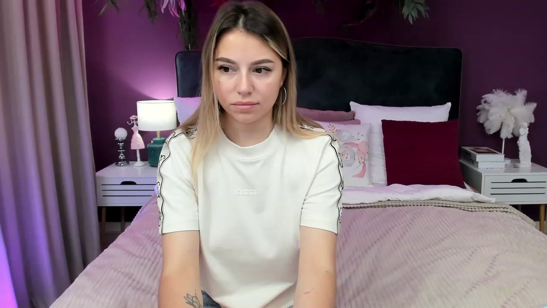 Gallery image thumbnail from SofiBloom's myfreecams stream on, 06/21/2023, 08:04 image 3 of 20