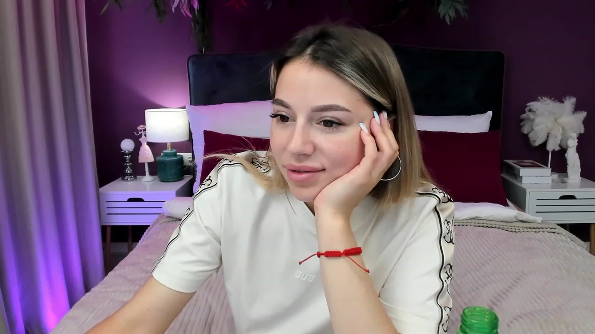 Gallery image thumbnail from SofiBloom's myfreecams stream on, 06/21/2023, 08:53 image 4 of 20