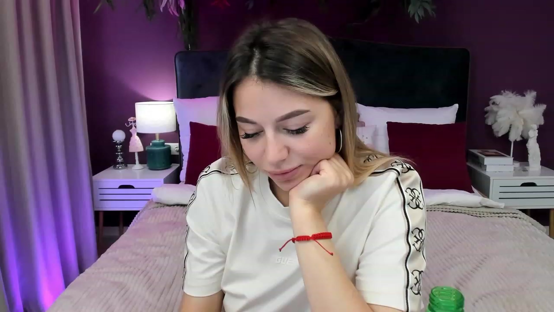 Gallery image thumbnail from SofiBloom's myfreecams stream on, 06/21/2023, 08:53 image 6 of 20