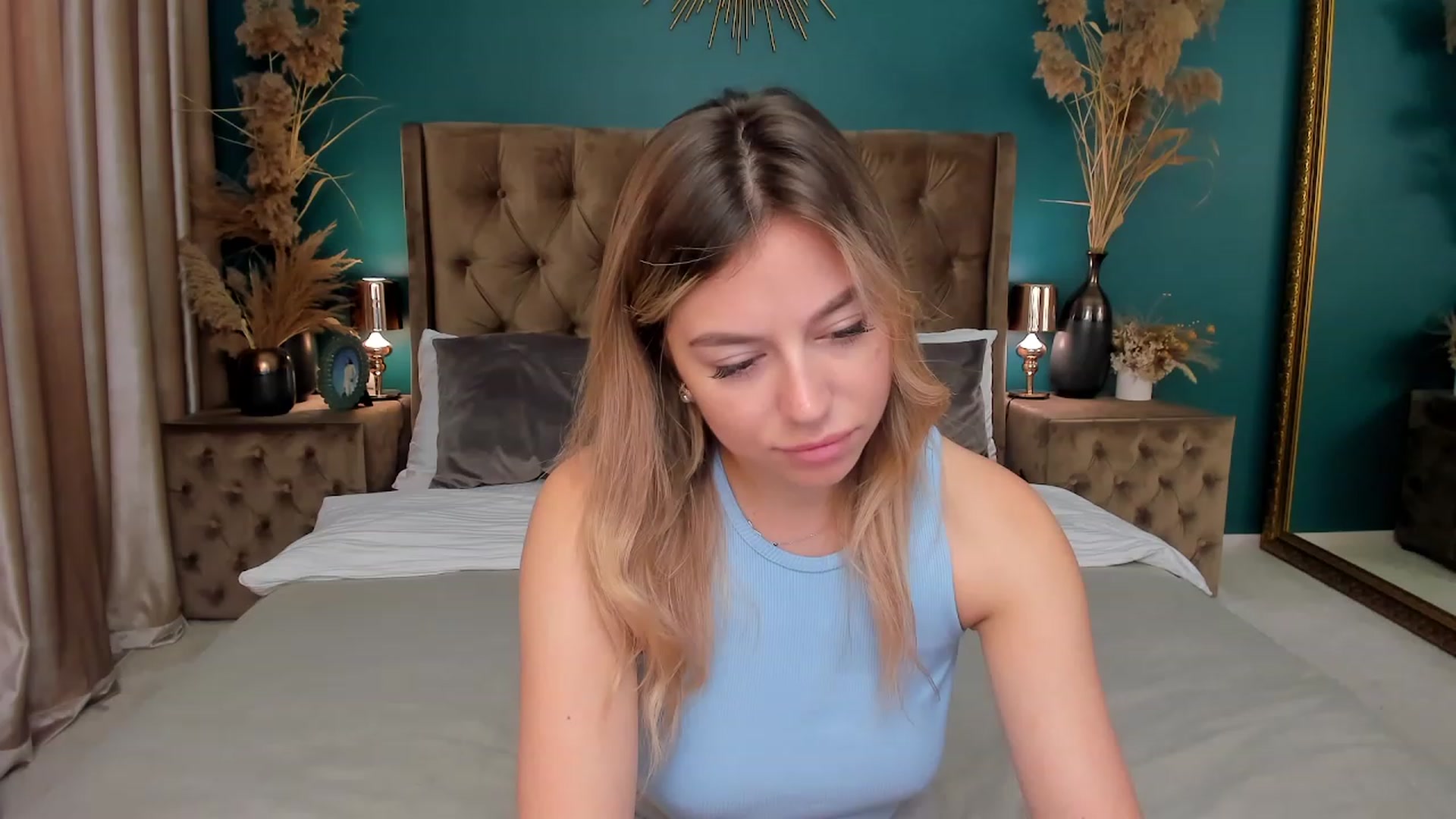 Gallery image thumbnail from SofiBloom's myfreecams stream on, 06/25/2023, 09:24 image 9 of 20