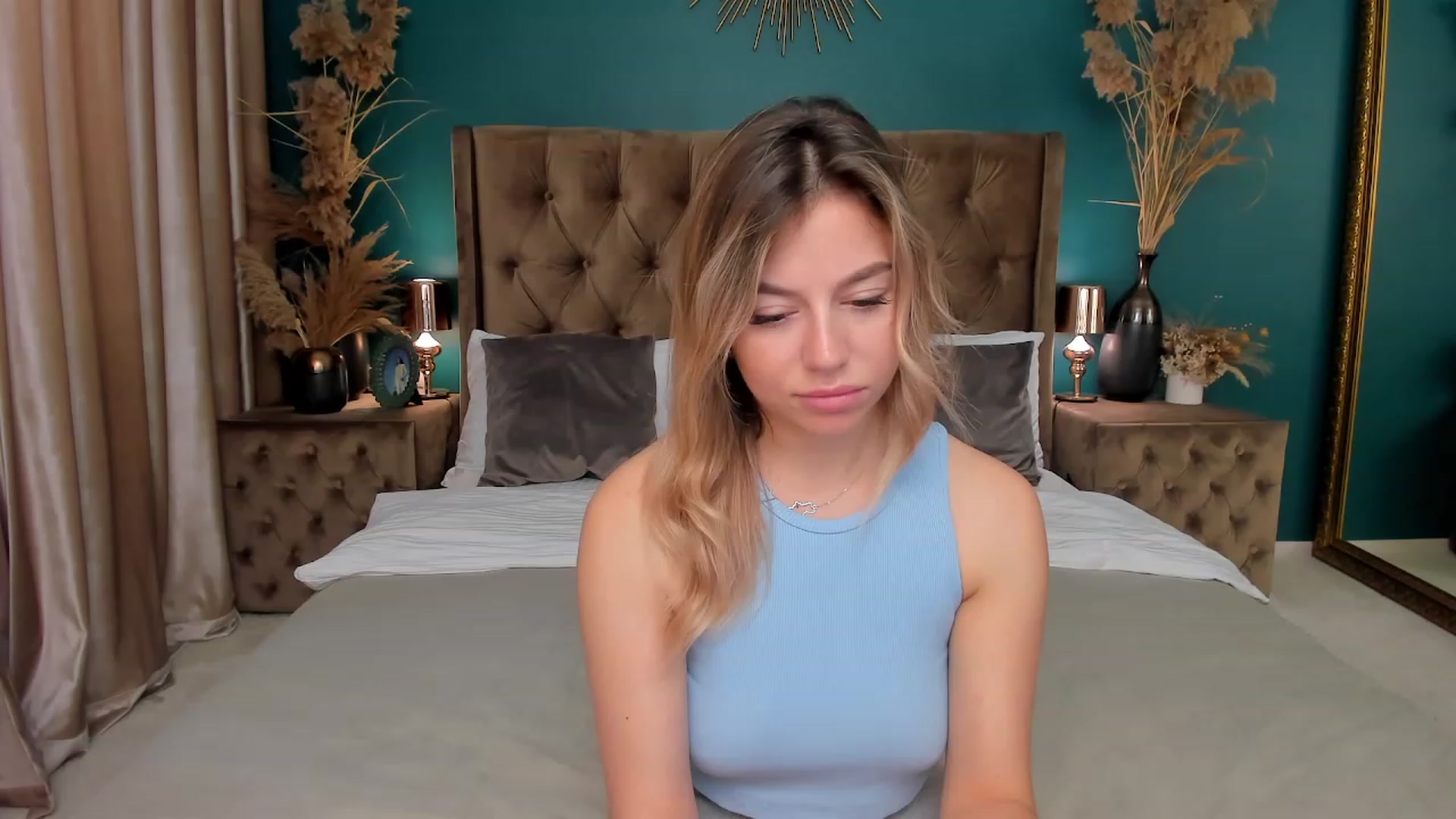 Gallery image thumbnail from SofiBloom's myfreecams stream on, 06/25/2023, 11:03 image 17 of 20
