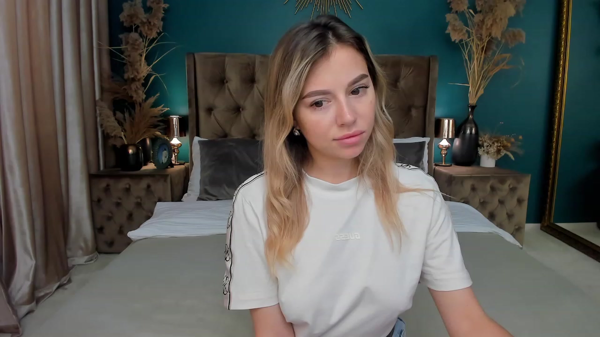 Gallery image thumbnail from SofiBloom's myfreecams stream on, 06/25/2023, 11:53 image 3 of 20