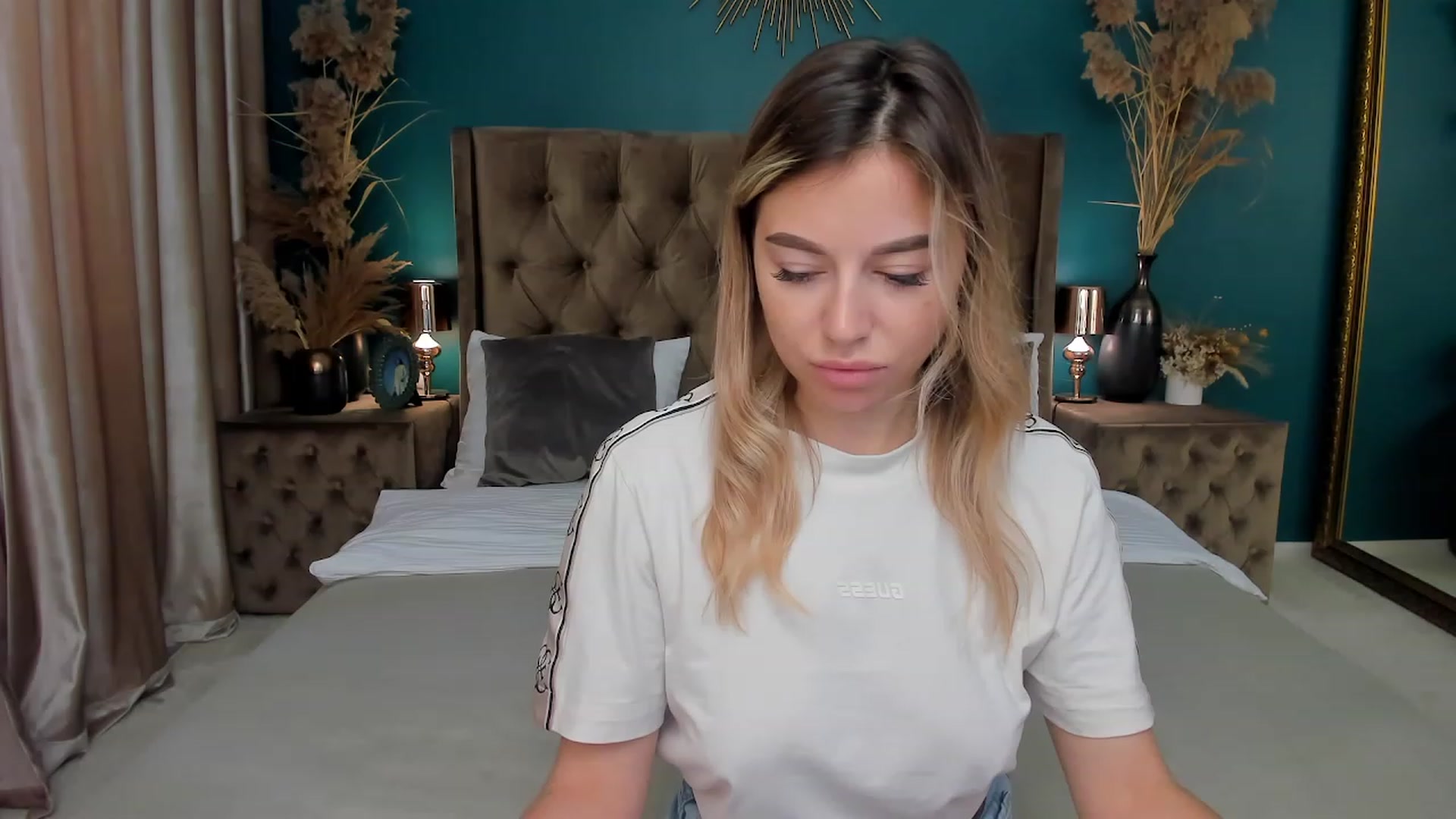 Gallery image thumbnail from SofiBloom's myfreecams stream on, 06/25/2023, 11:53 image 16 of 20