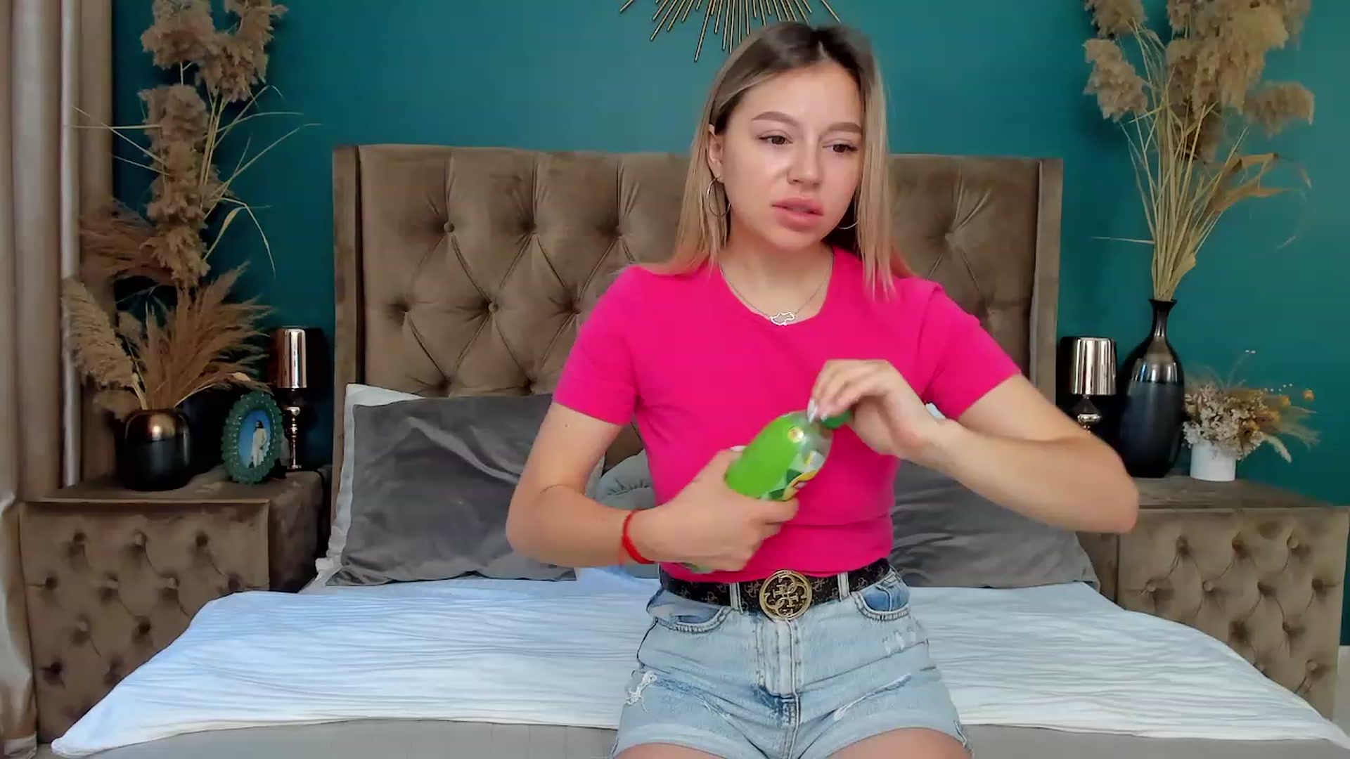Gallery image thumbnail from SofiBloom's myfreecams stream on, 06/27/2023, 05:36 image 1 of 20