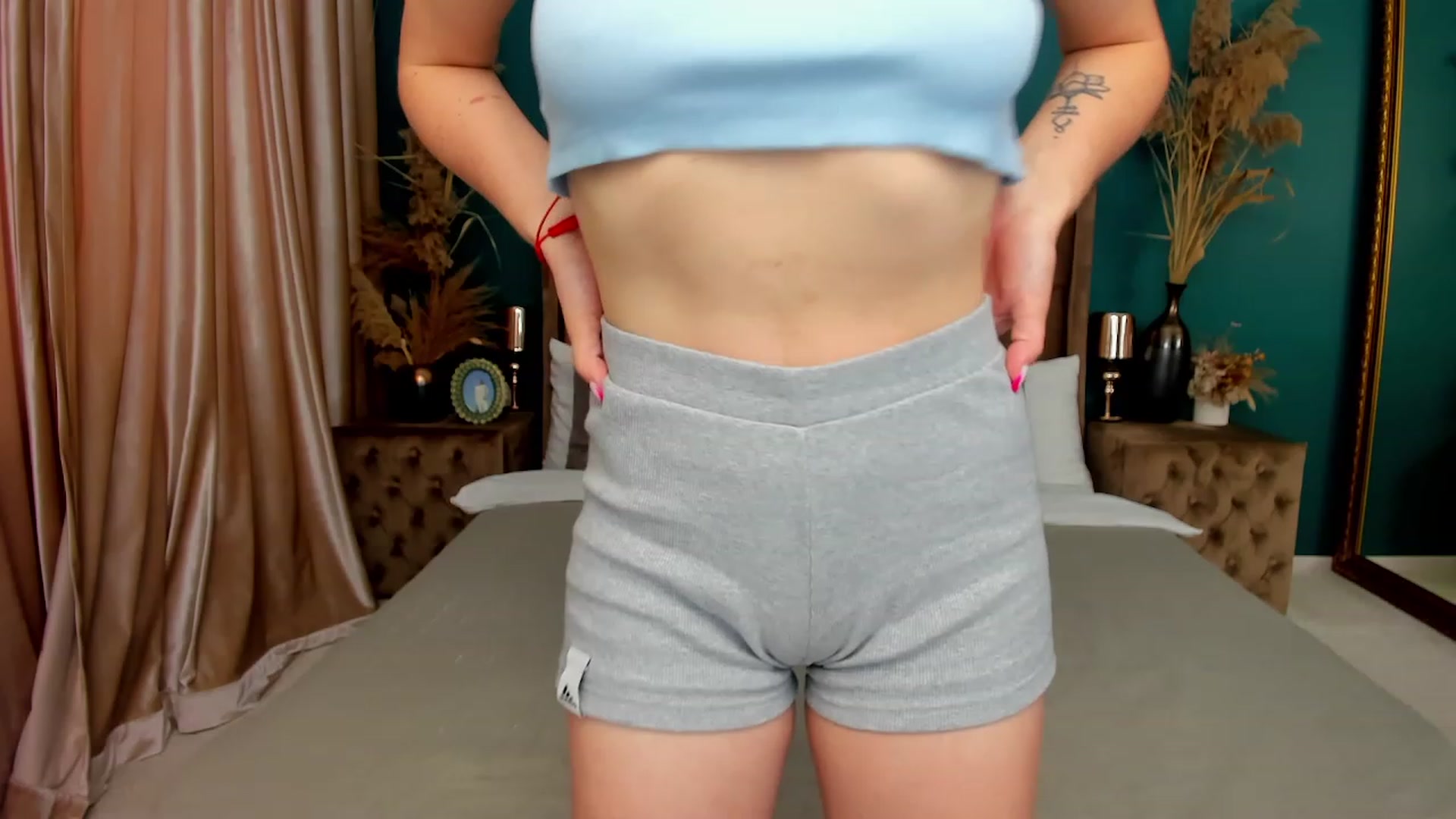 Gallery image thumbnail from SofiBloom's myfreecams stream on, 06/29/2023, 09:31 image 16 of 20