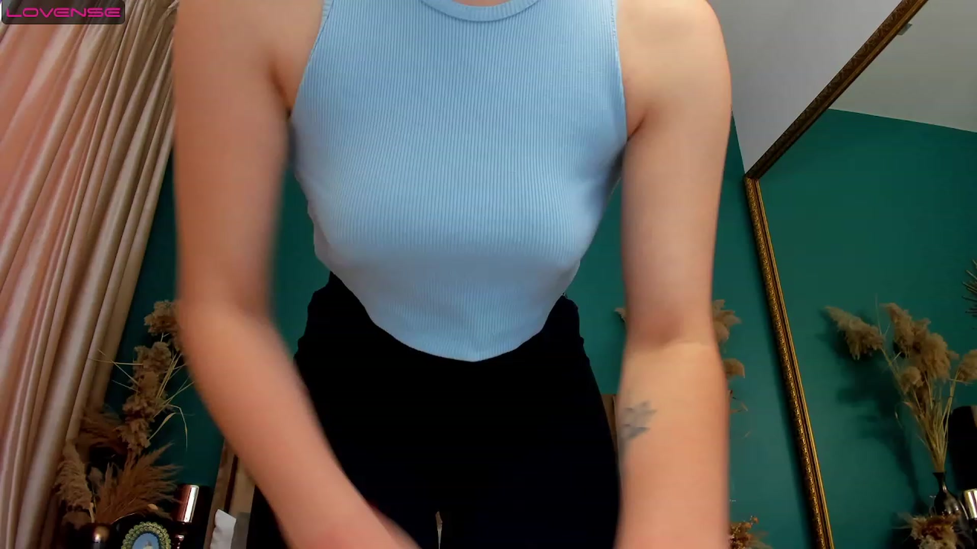 Gallery image thumbnail from SofiBloom's myfreecams stream on, 06/29/2023, 11:59 image 16 of 20