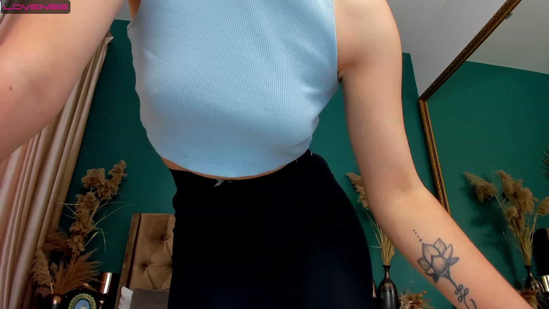 Gallery image thumbnail from SofiBloom's myfreecams stream on, 06/29/2023, 11:59 image 17 of 20