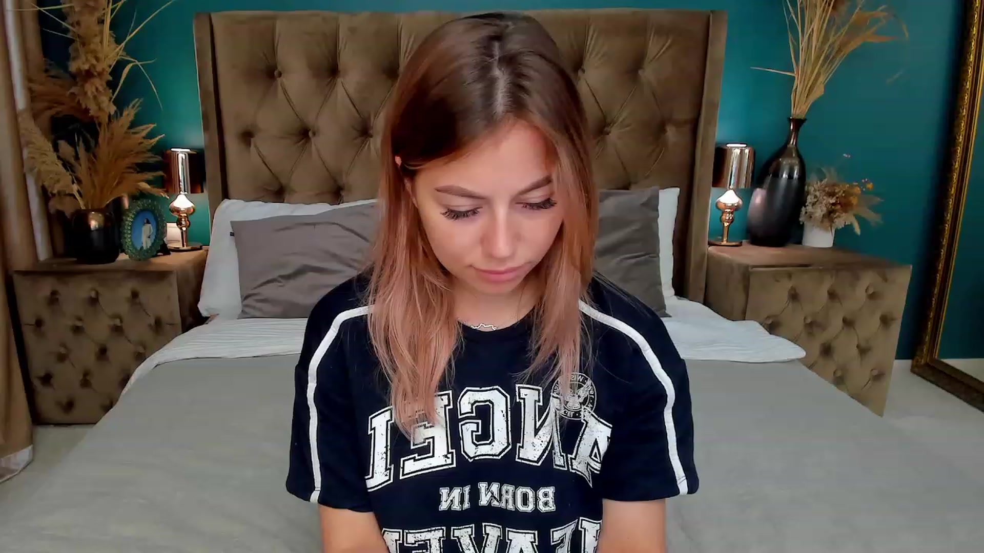 Gallery image thumbnail from SofiBloom's myfreecams stream on, 07/11/2023, 08:01 image 11 of 20