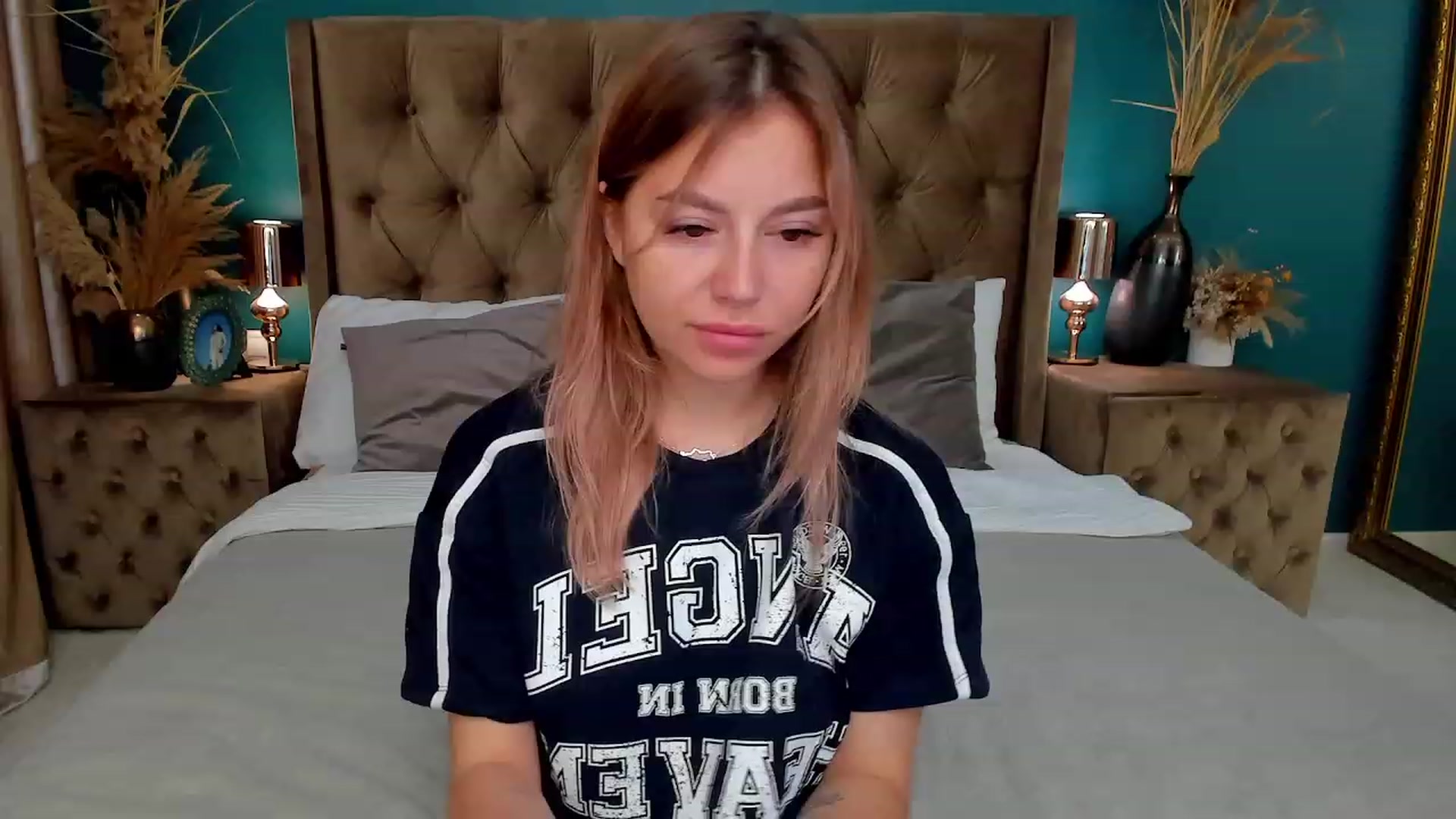 Gallery image thumbnail from SofiBloom's myfreecams stream on, 07/11/2023, 08:01 image 20 of 20