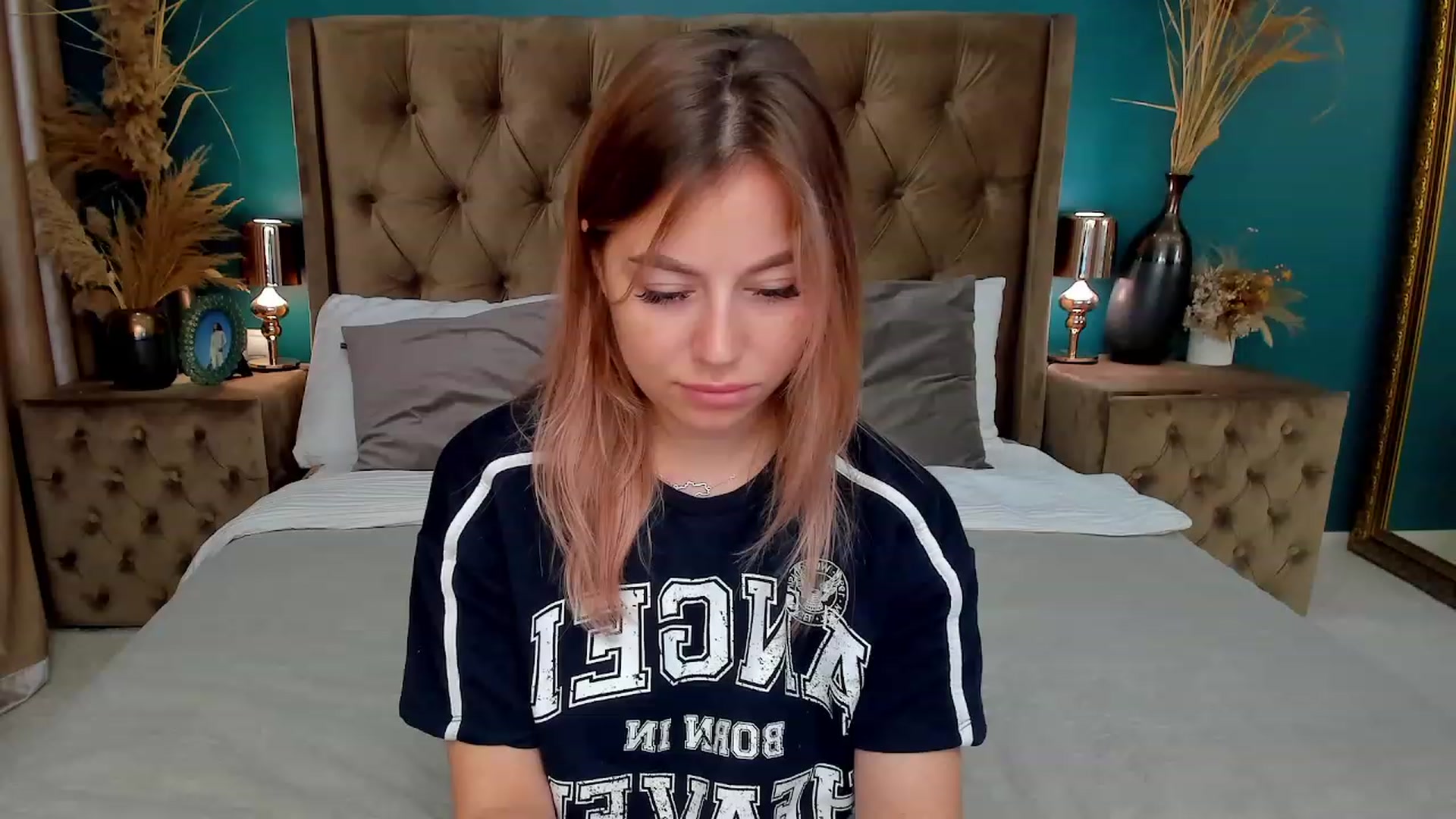 Gallery image thumbnail from SofiBloom's myfreecams stream on, 07/11/2023, 08:01 image 18 of 20