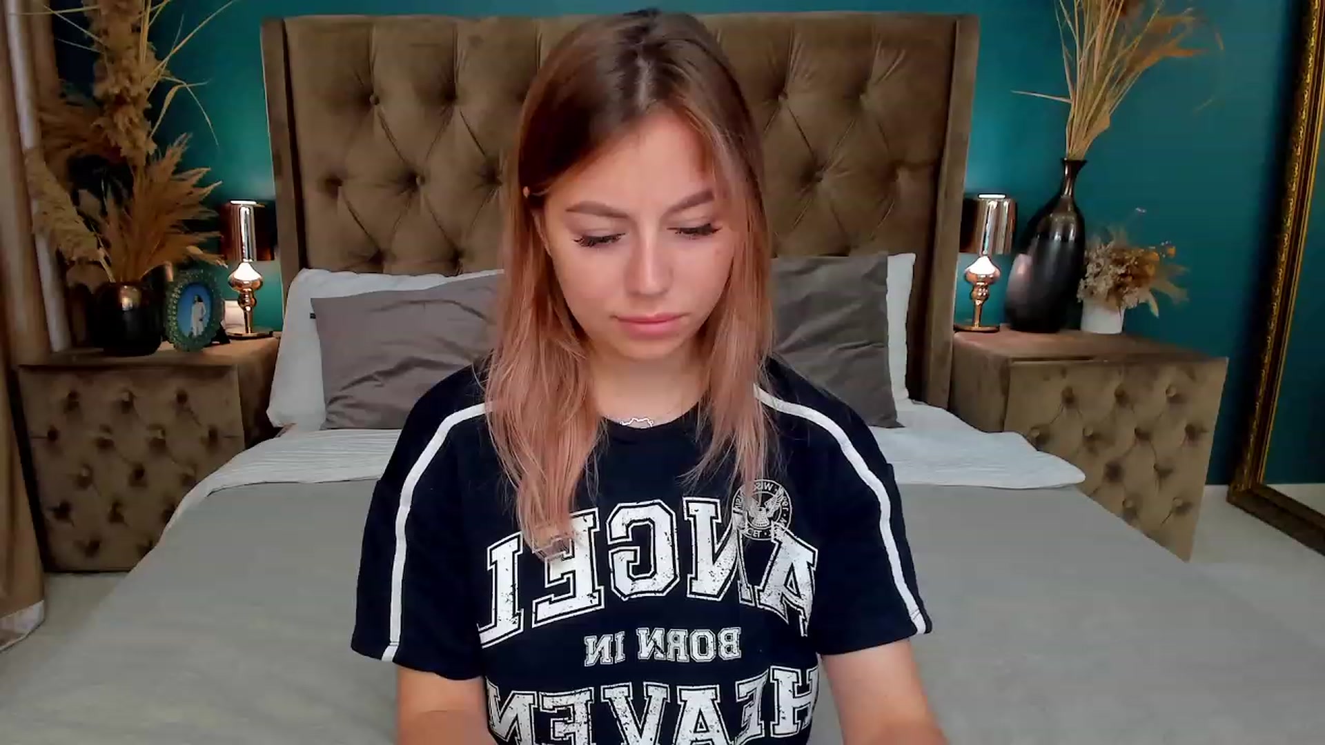 Gallery image thumbnail from SofiBloom's myfreecams stream on, 07/11/2023, 08:01 image 15 of 20