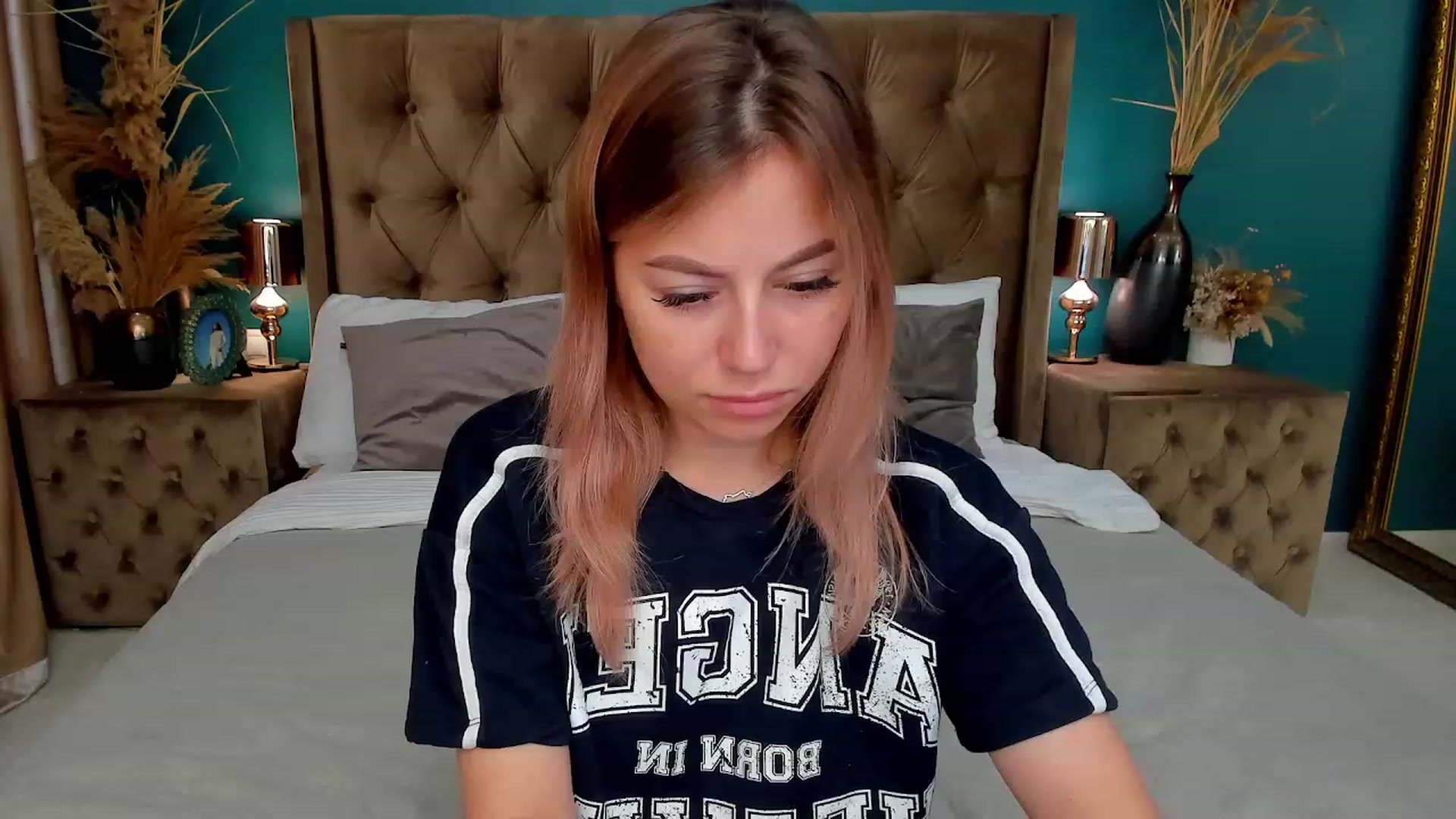 Gallery image thumbnail from SofiBloom's myfreecams stream on, 07/11/2023, 10:16 image 6 of 20