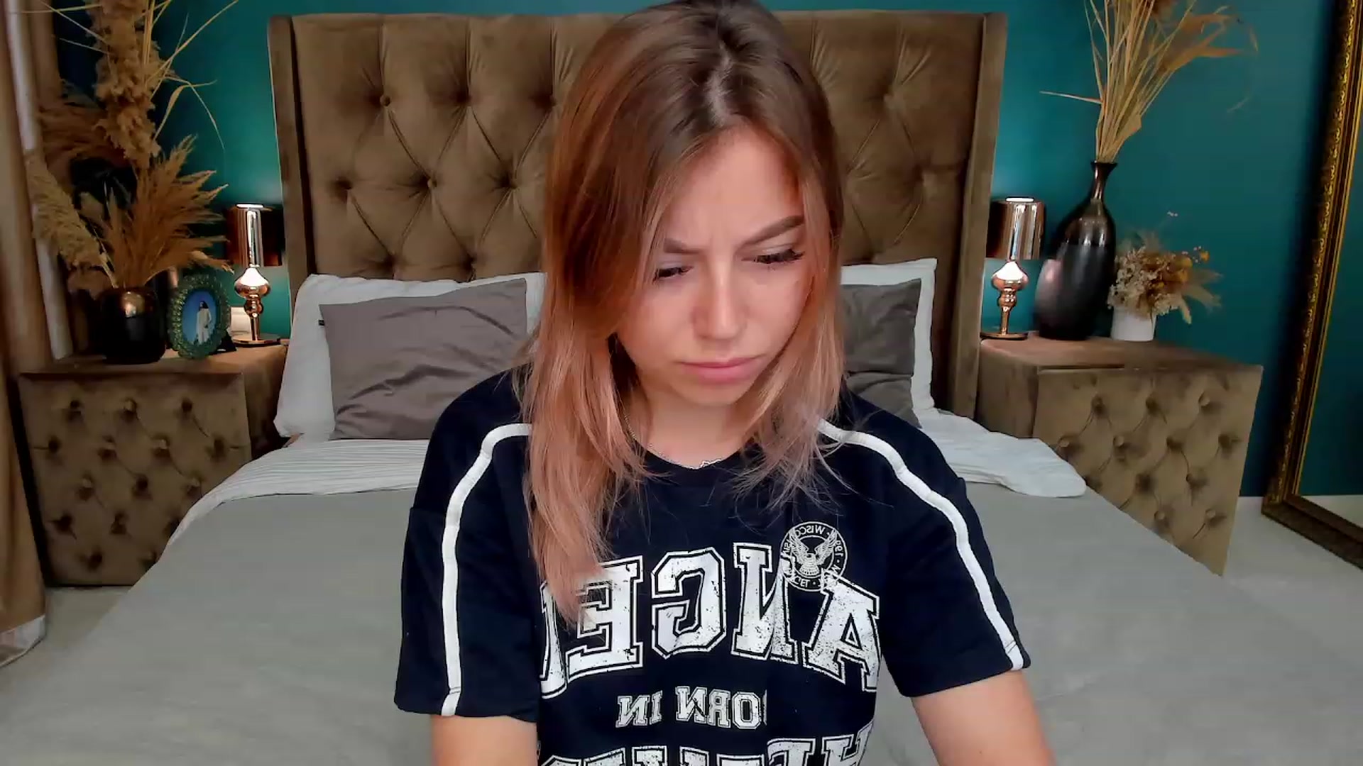 Gallery image thumbnail from SofiBloom's myfreecams stream on, 07/11/2023, 10:16 image 1 of 20