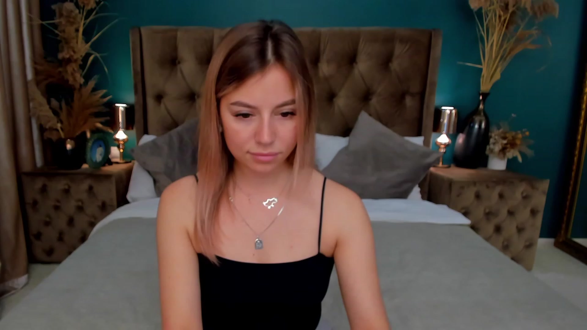 Gallery image thumbnail from SofiBloom's myfreecams stream on, 07/12/2023, 11:15 image 17 of 20