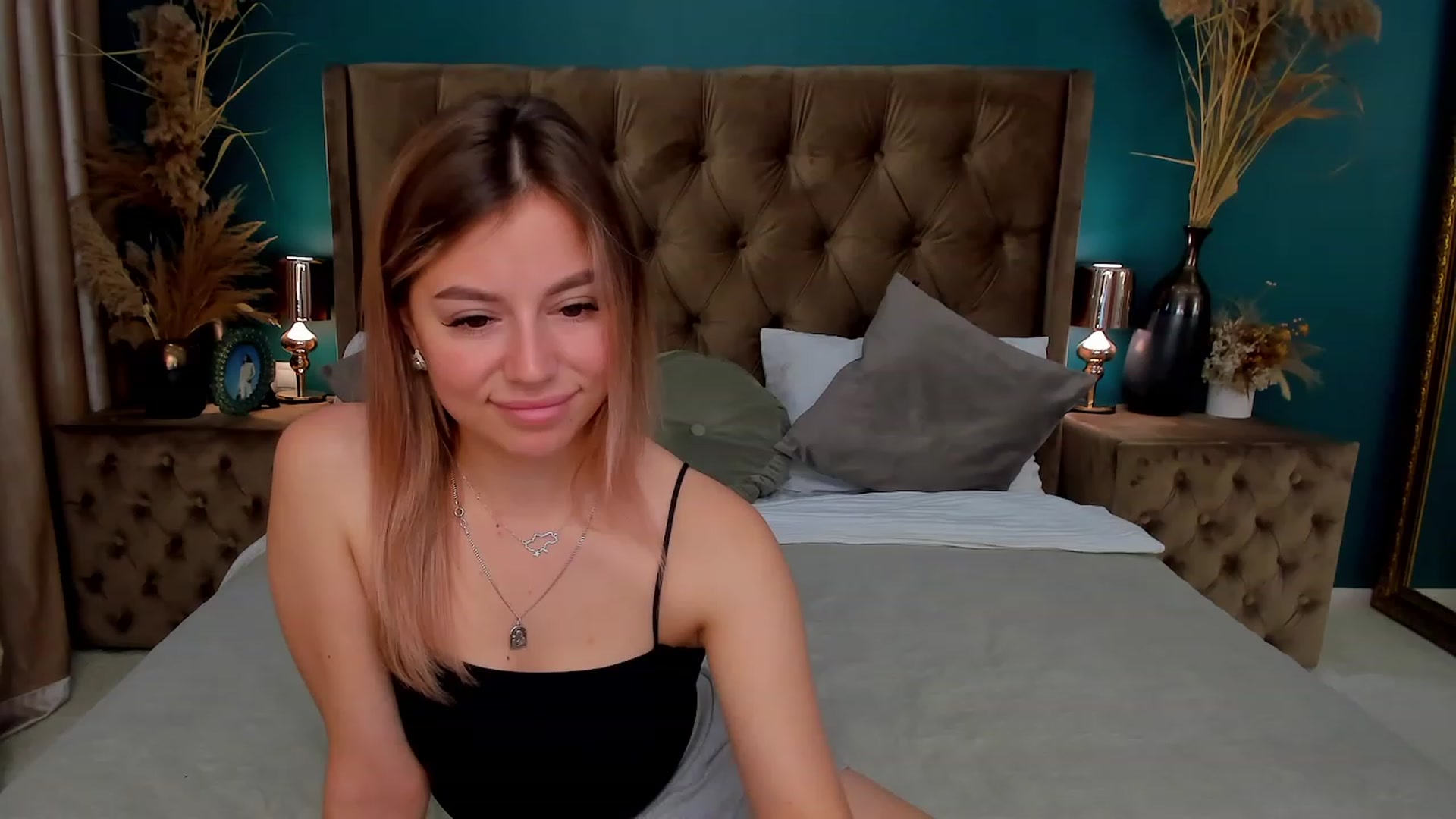 Gallery image thumbnail from SofiBloom's myfreecams stream on, 07/12/2023, 11:15 image 15 of 20