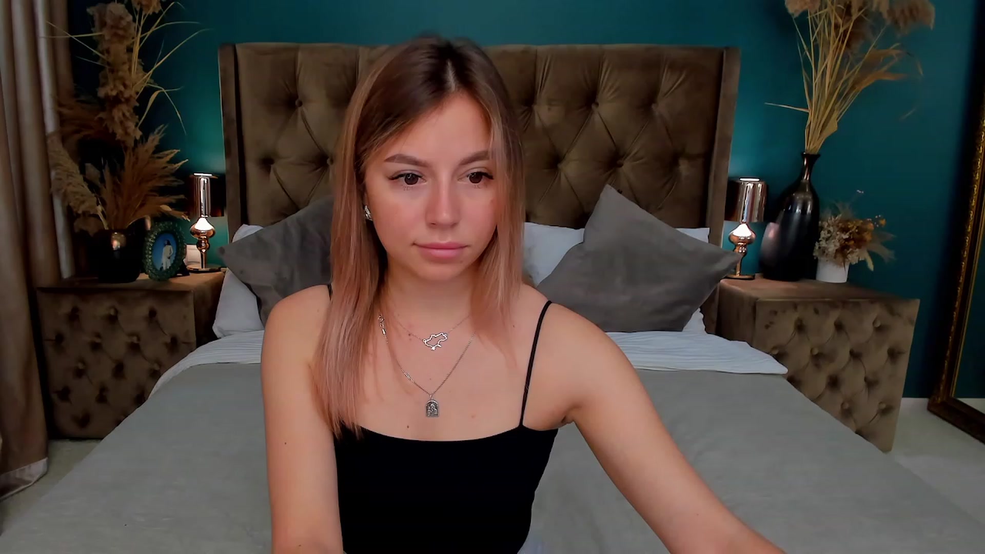 Gallery image thumbnail from SofiBloom's myfreecams stream on, 07/12/2023, 11:15 image 5 of 20