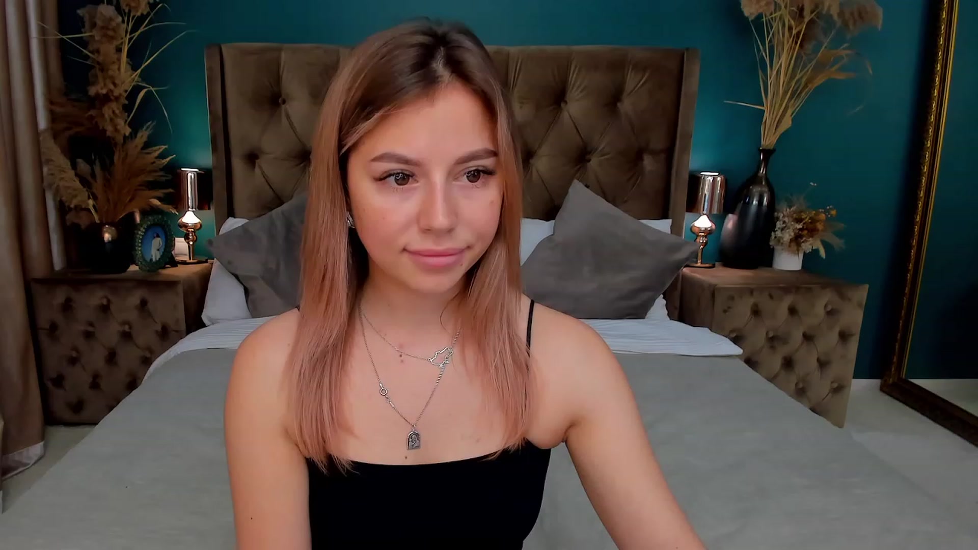 Gallery image thumbnail from SofiBloom's myfreecams stream on, 07/12/2023, 12:00 image 3 of 20