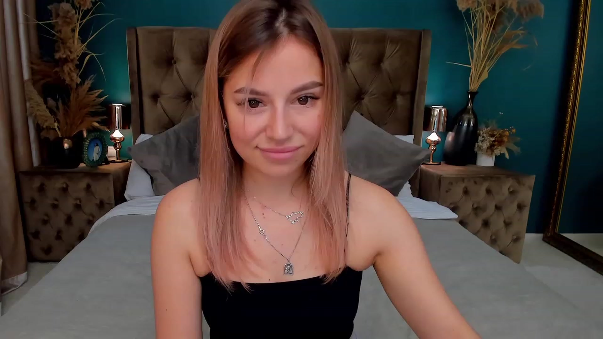 Gallery image thumbnail from SofiBloom's myfreecams stream on, 07/12/2023, 12:00 image 14 of 20