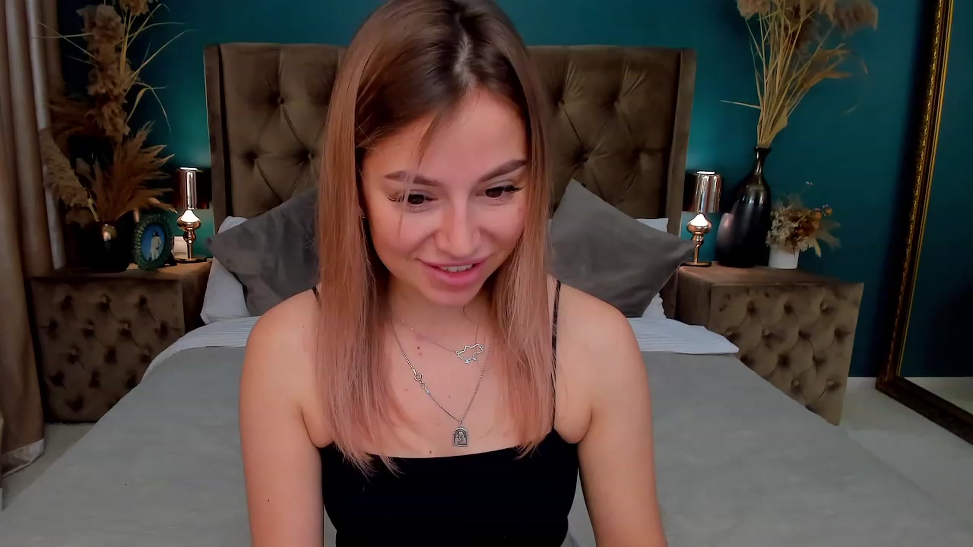 Gallery image thumbnail from SofiBloom's myfreecams stream on, 07/12/2023, 12:00 image 13 of 20