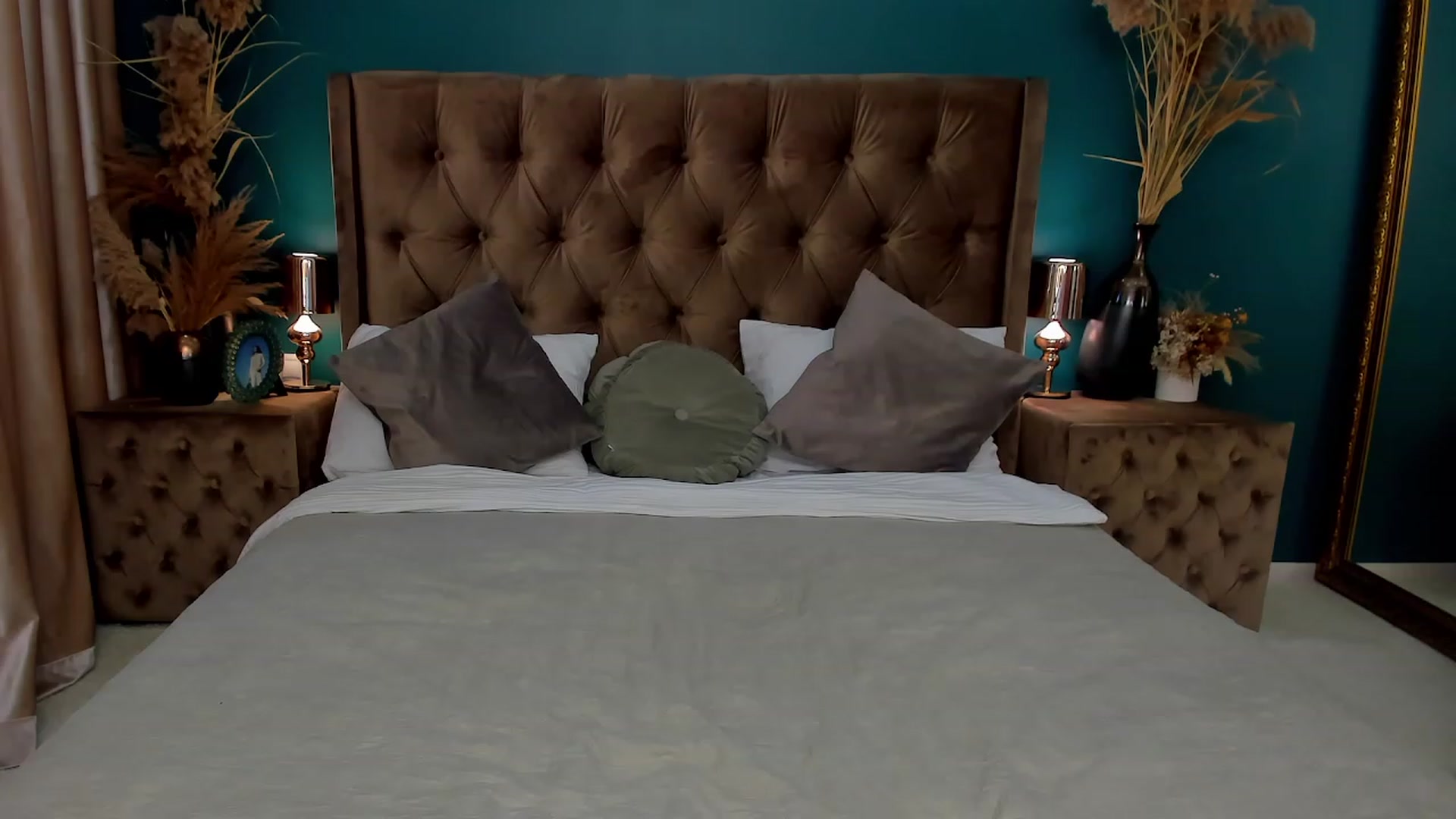 Gallery image thumbnail from SofiBloom's myfreecams stream on, 07/12/2023, 12:00 image 15 of 20