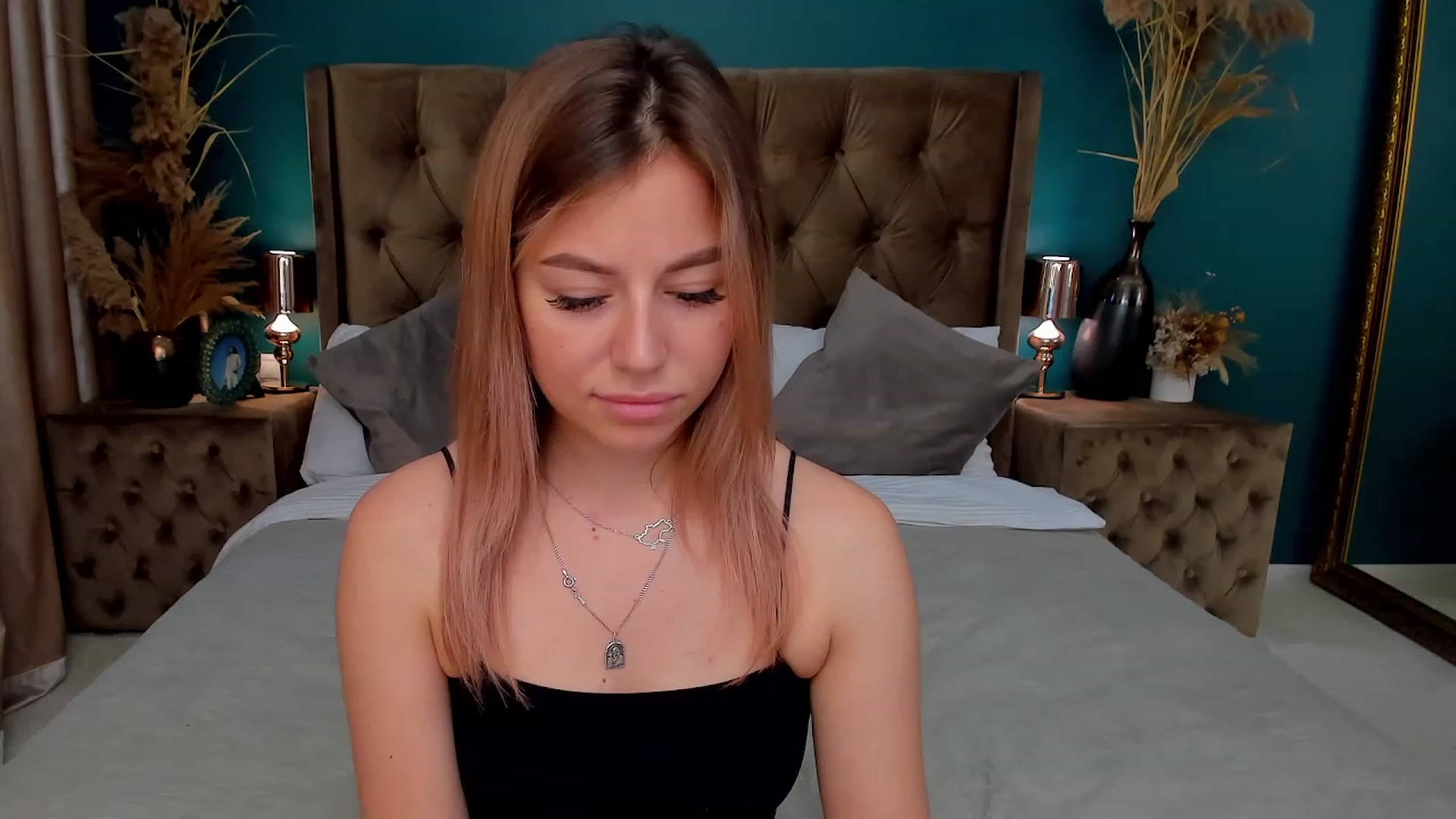 Gallery image thumbnail from SofiBloom's myfreecams stream on, 07/12/2023, 12:00 image 6 of 20