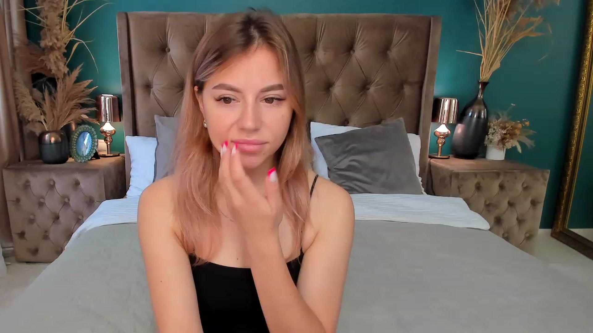 Gallery image thumbnail from SofiBloom's myfreecams stream on, 07/13/2023, 06:37 image 19 of 20
