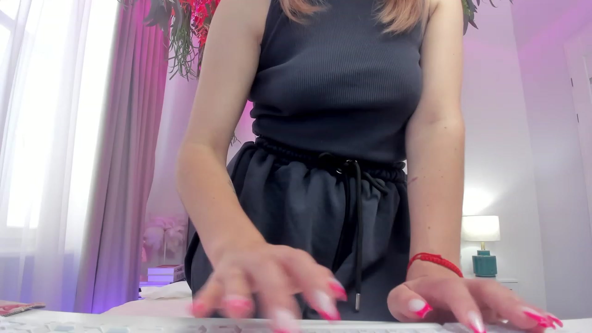 Gallery image thumbnail from SofiBloom's myfreecams stream on, 07/14/2023, 11:58 image 16 of 20