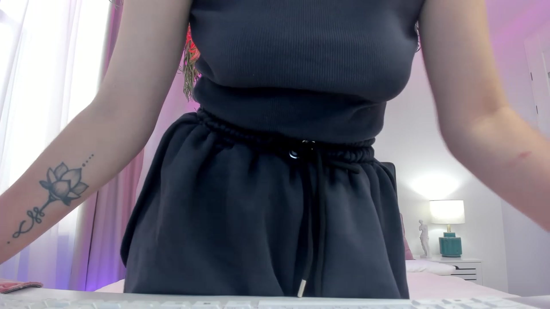 Gallery image thumbnail from SofiBloom's myfreecams stream on, 07/14/2023, 11:58 image 7 of 20