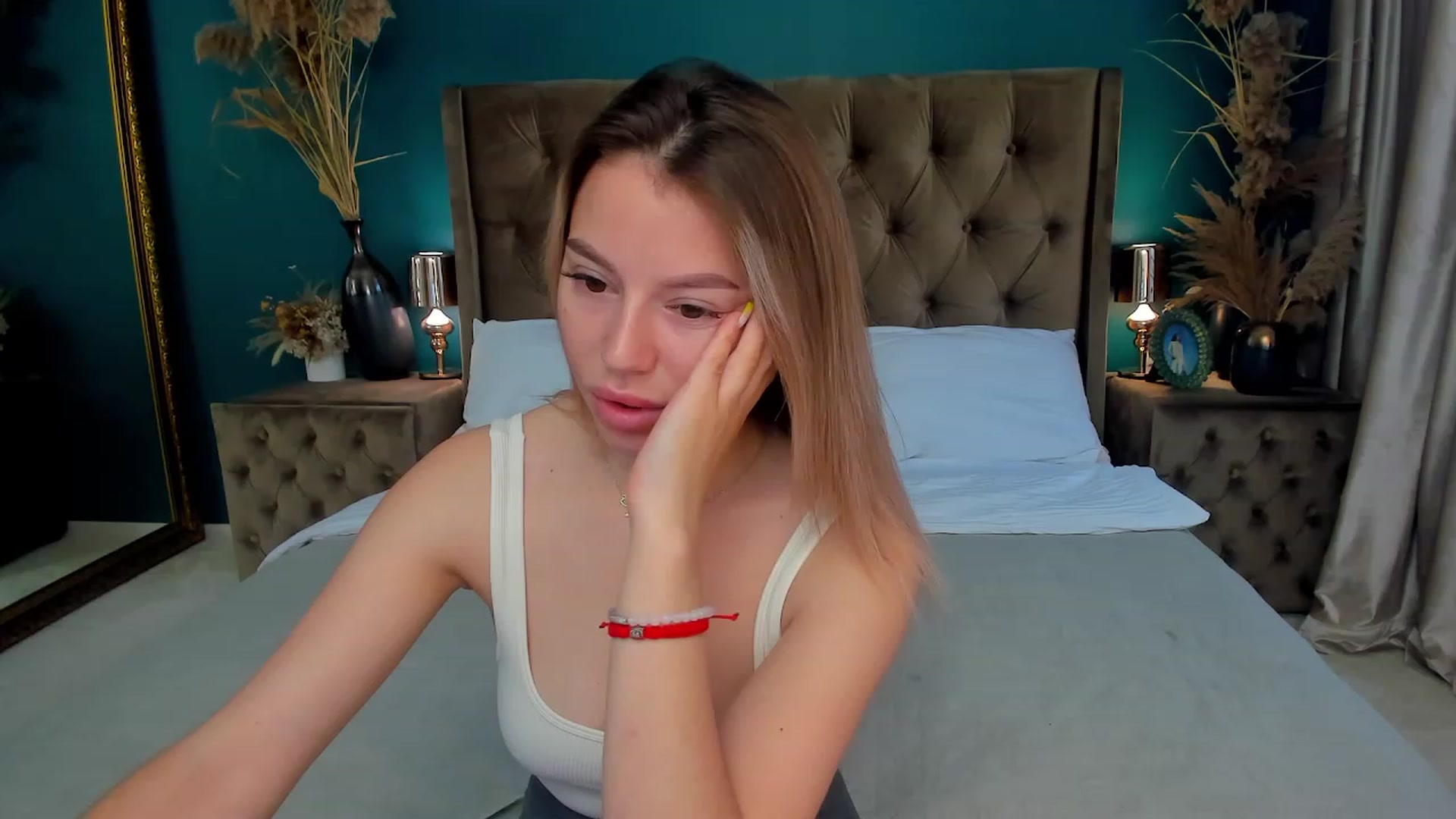 Gallery image thumbnail from SofiBloom's myfreecams stream on, 07/26/2023, 06:56 image 2 of 20