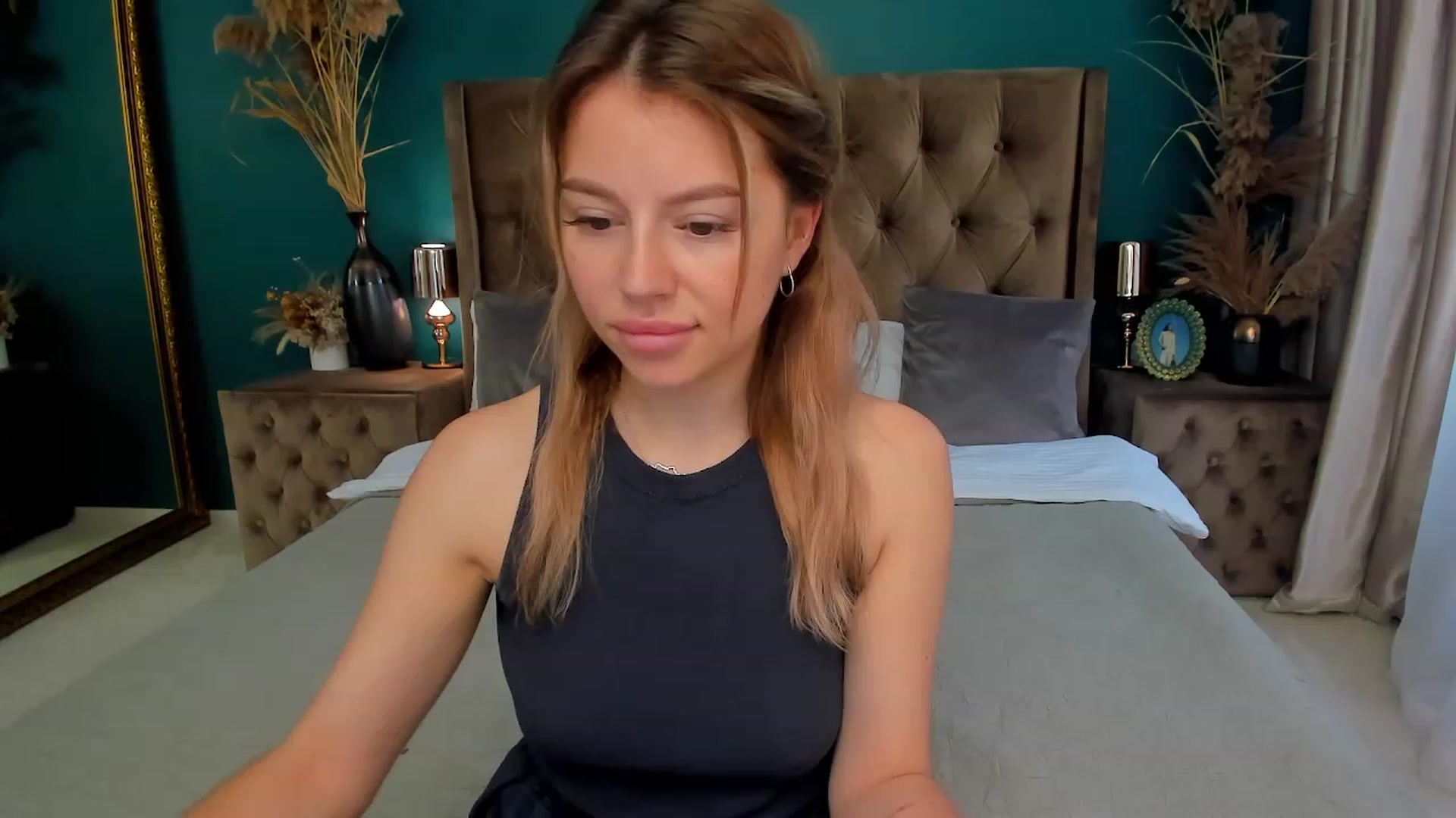 Gallery image thumbnail from SofiBloom's myfreecams stream on, 07/27/2023, 11:13 image 1 of 20