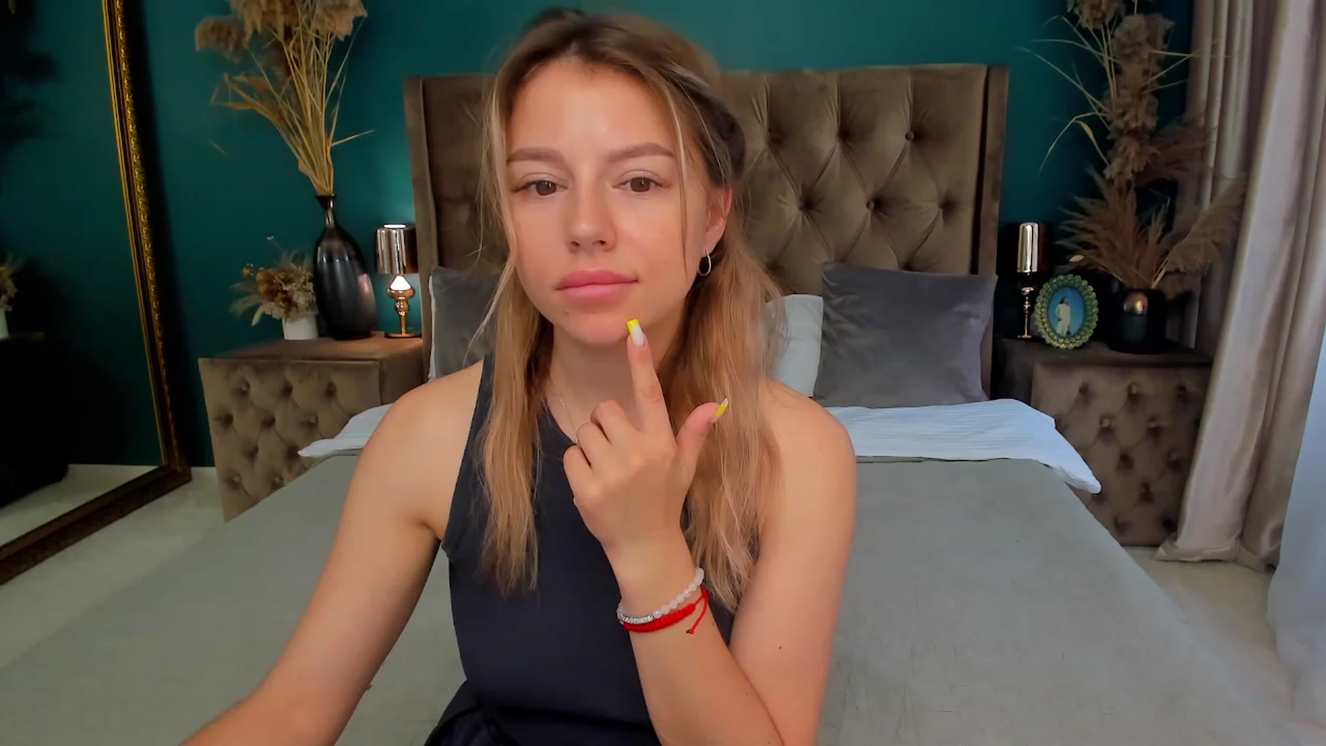 Gallery image thumbnail from SofiBloom's myfreecams stream on, 07/27/2023, 11:13 image 2 of 20