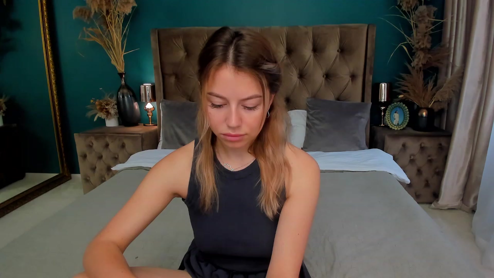 Gallery image thumbnail from SofiBloom's myfreecams stream on, 07/27/2023, 11:13 image 7 of 20