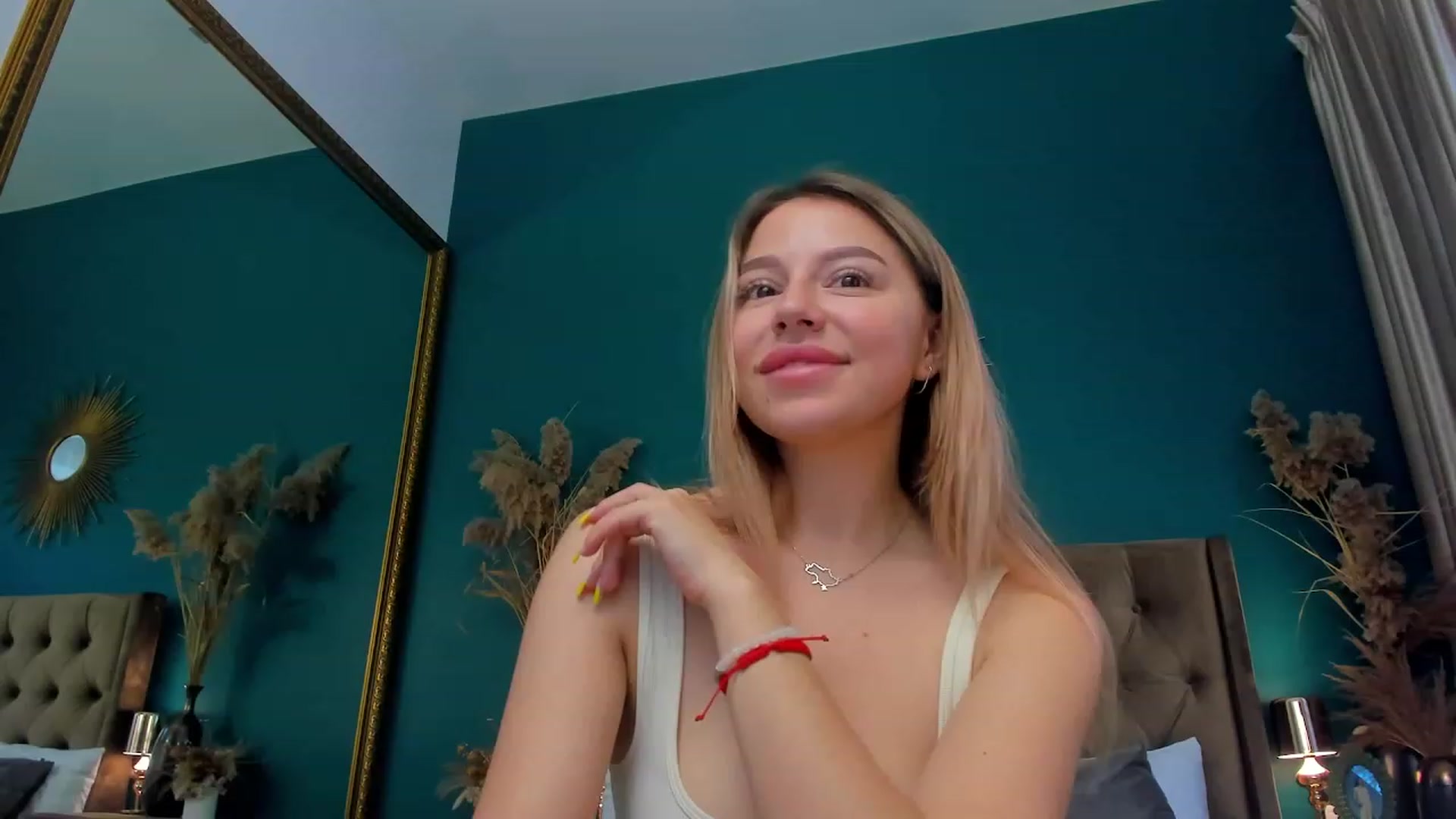 Gallery image thumbnail from SofiBloom's myfreecams stream on, 07/30/2023, 06:32 image 13 of 20